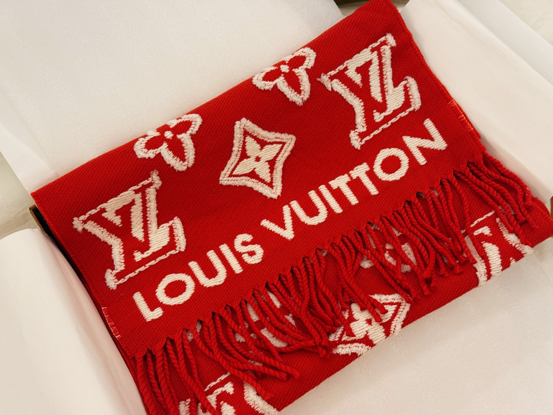 LV 3D Embossed Wool Scarf - cnluxepick