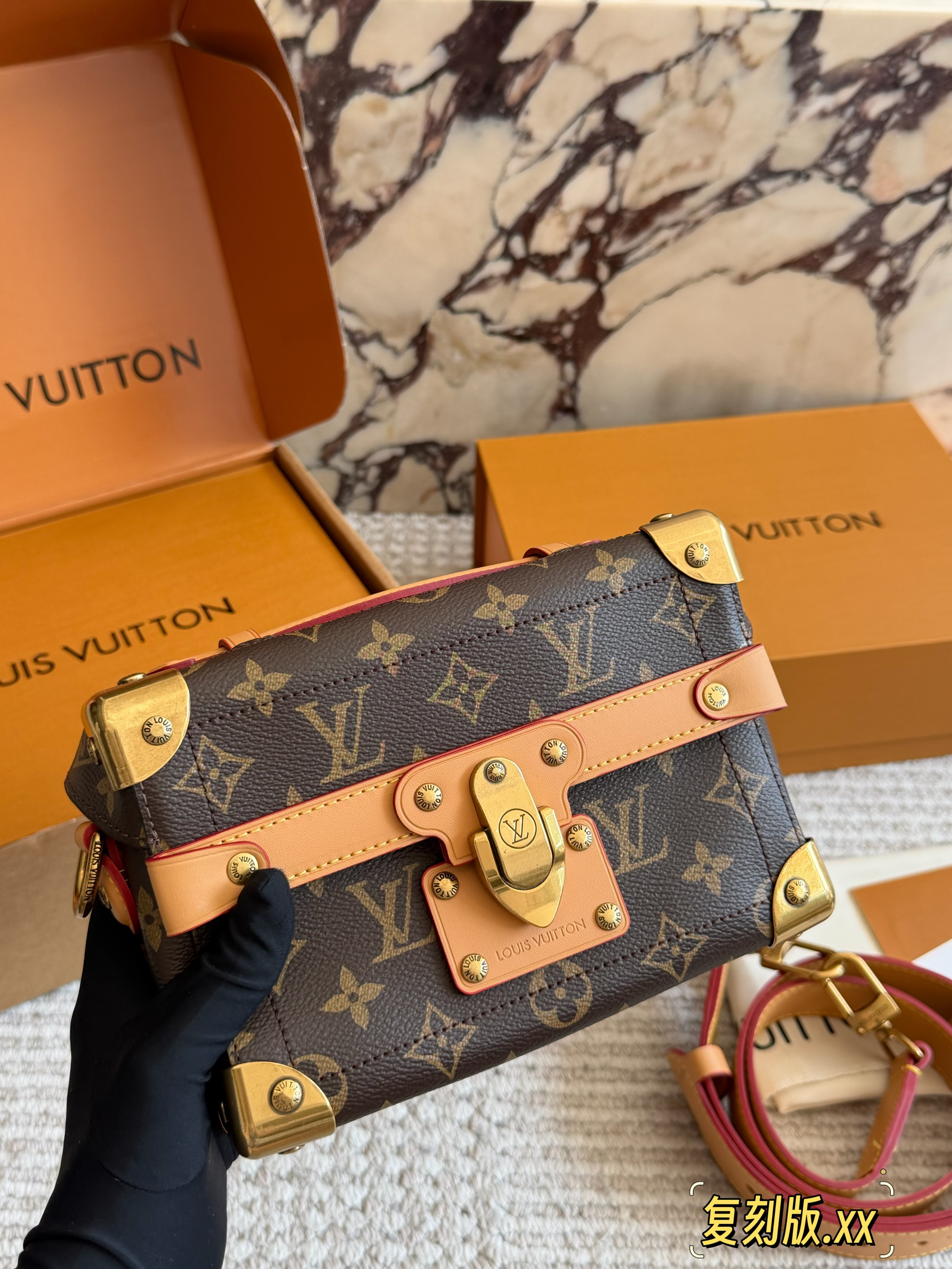 LV Soul Trunk Messenger Bag - cnluxepick