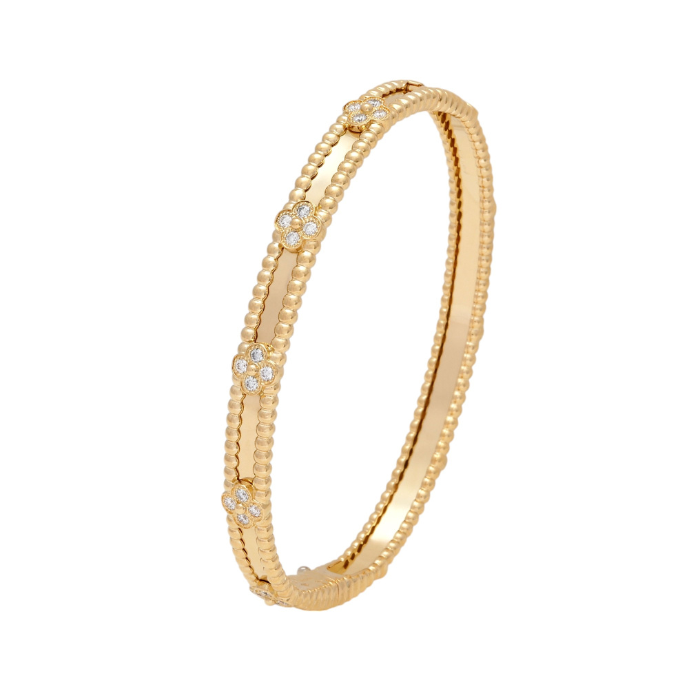 Van Cleef & Arpels Perlet Sweet Clover Bracelet 18K Yellow Gold Diamond VCARP6X600