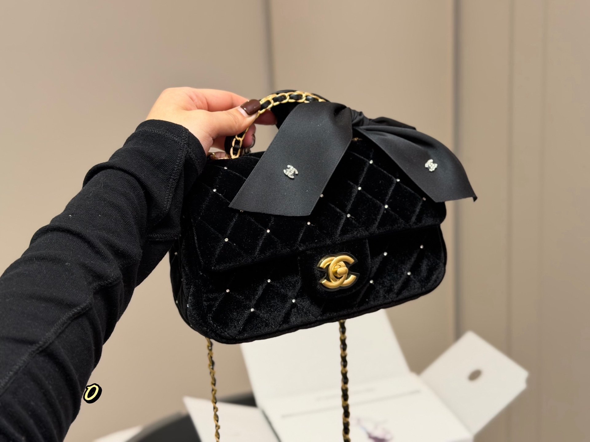 Chanel 25k Bow Bag - cnluxepick