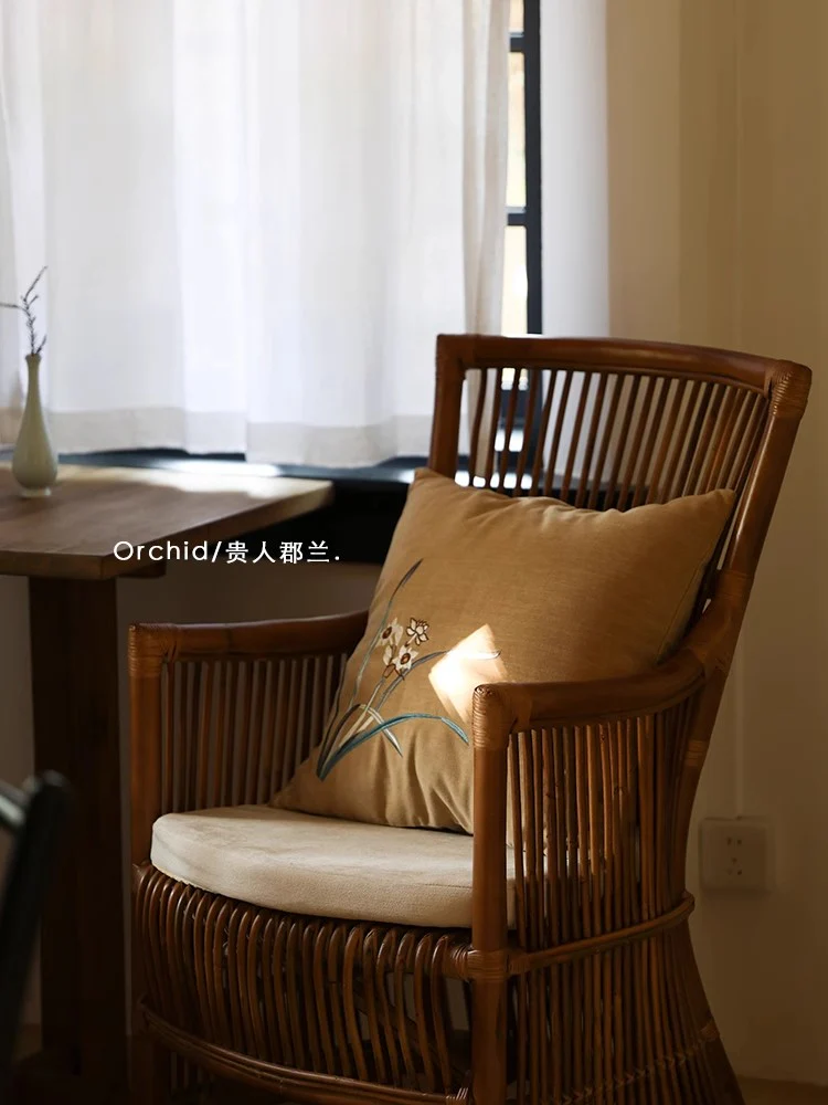 BD094 - Oriental Paris County Orchid/Gold Bamboo Lumbar Pillow, New Chinese Style