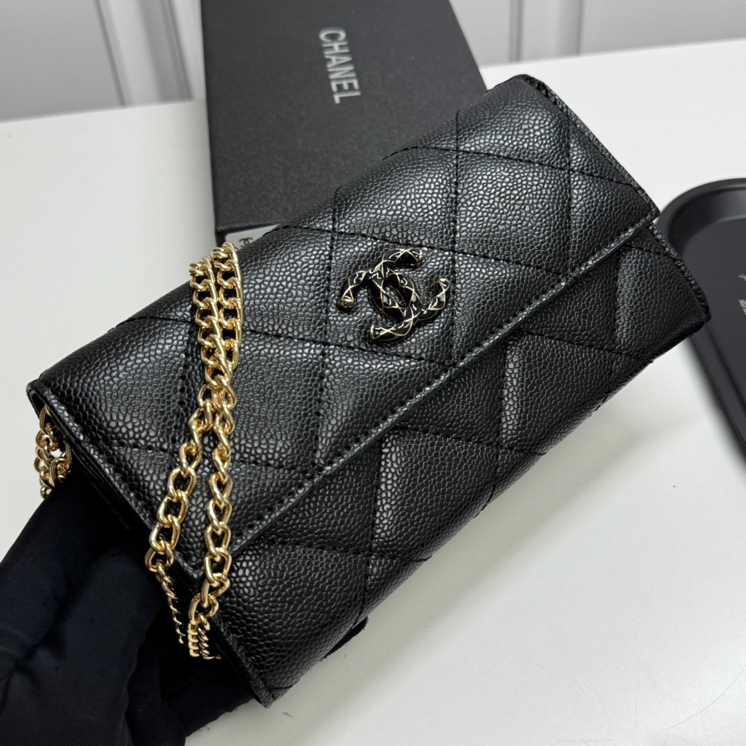 Chanel shoulder bag - cnluxepick