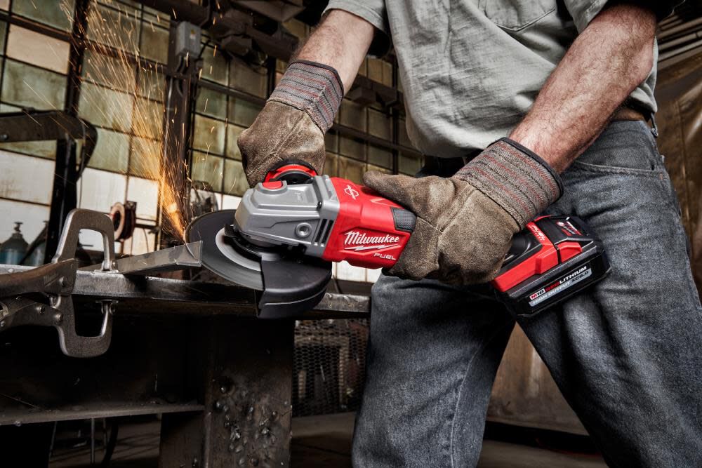 Milwaukee M18 FUEL 4-1/2 in.-6 in. Lock-On Braking Grinder with Slide Switch Kit 2981-21