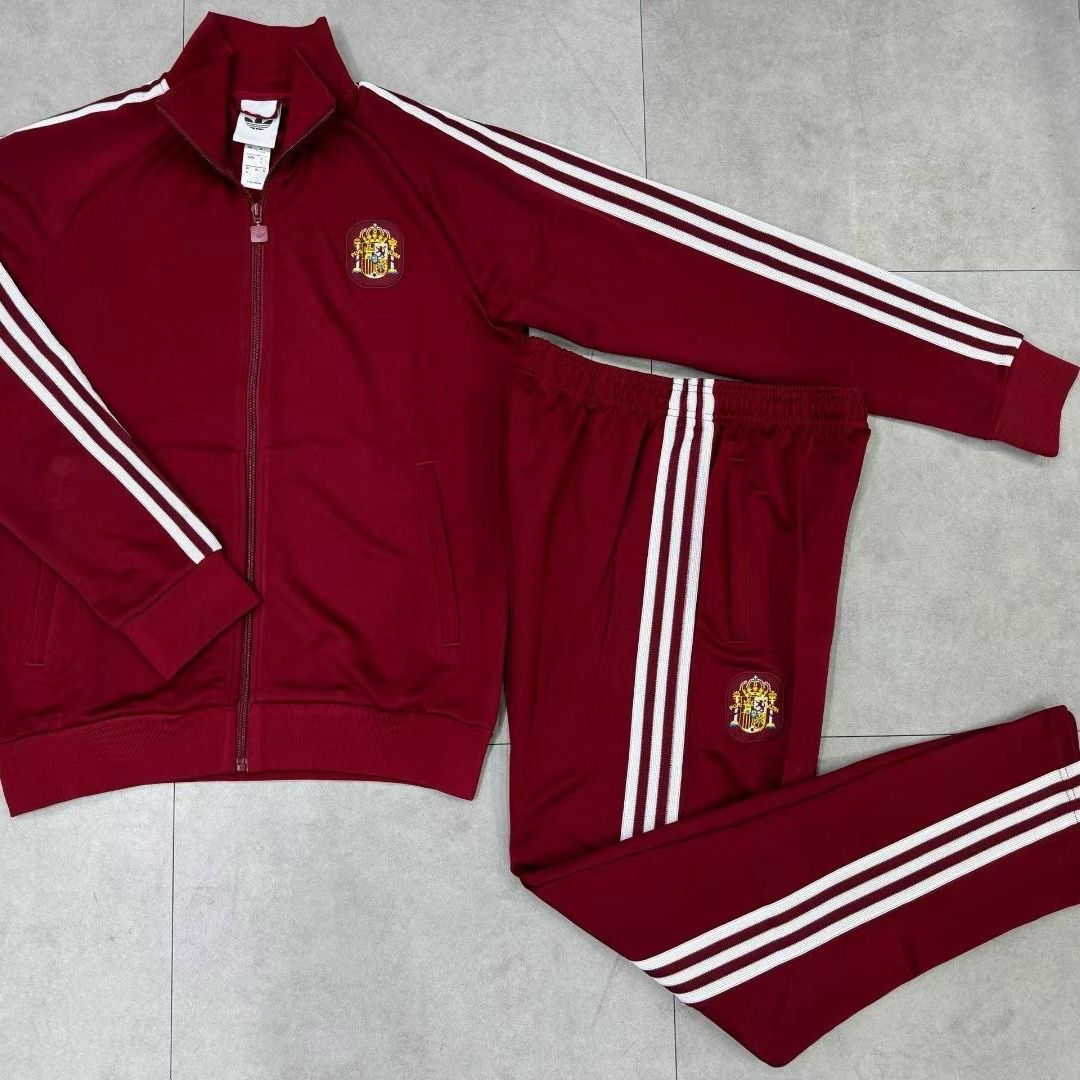 Spain 25-26 Training Set Appears with Long Sleeve Jacket