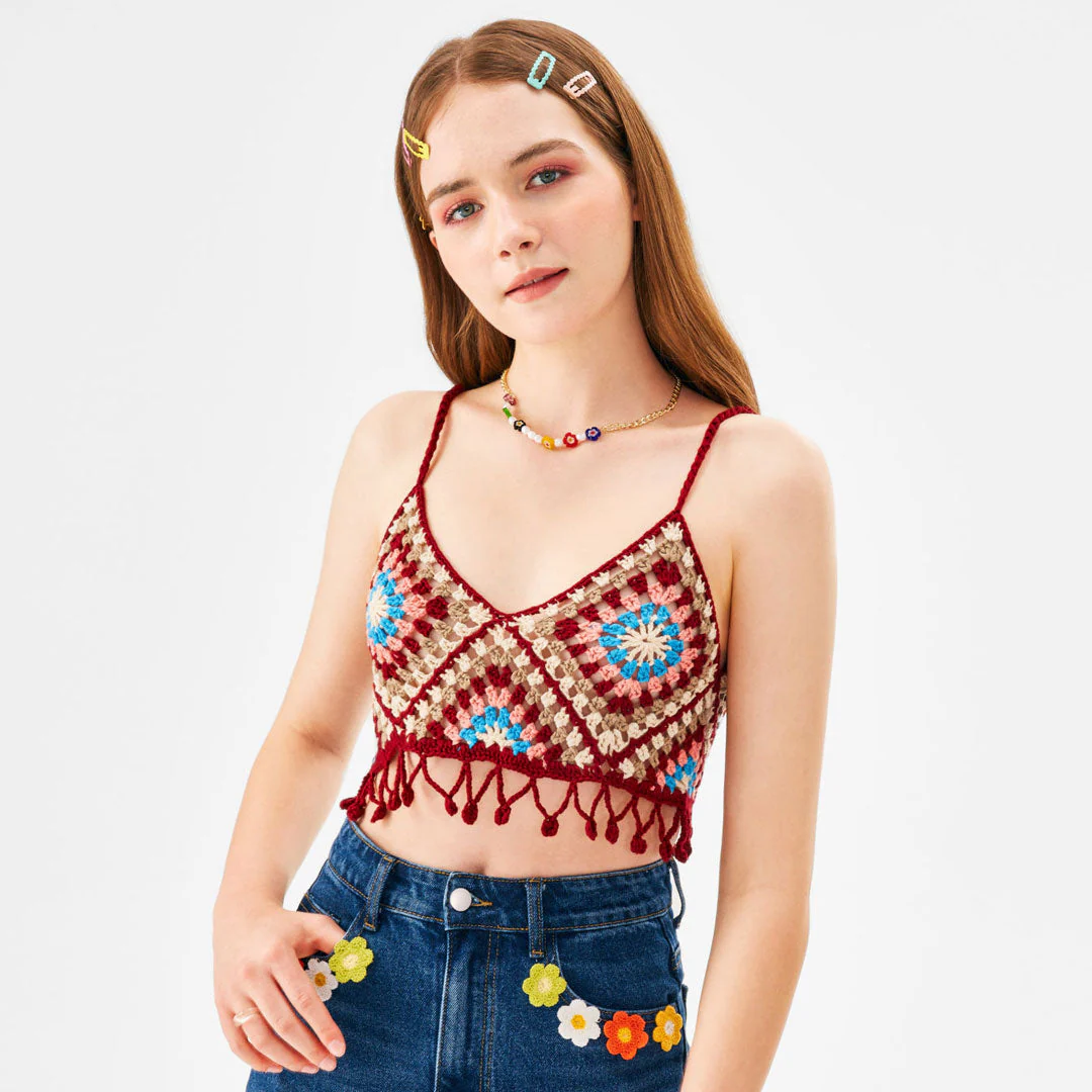 Crochet V-Neck Cropped Knit TopClistos
