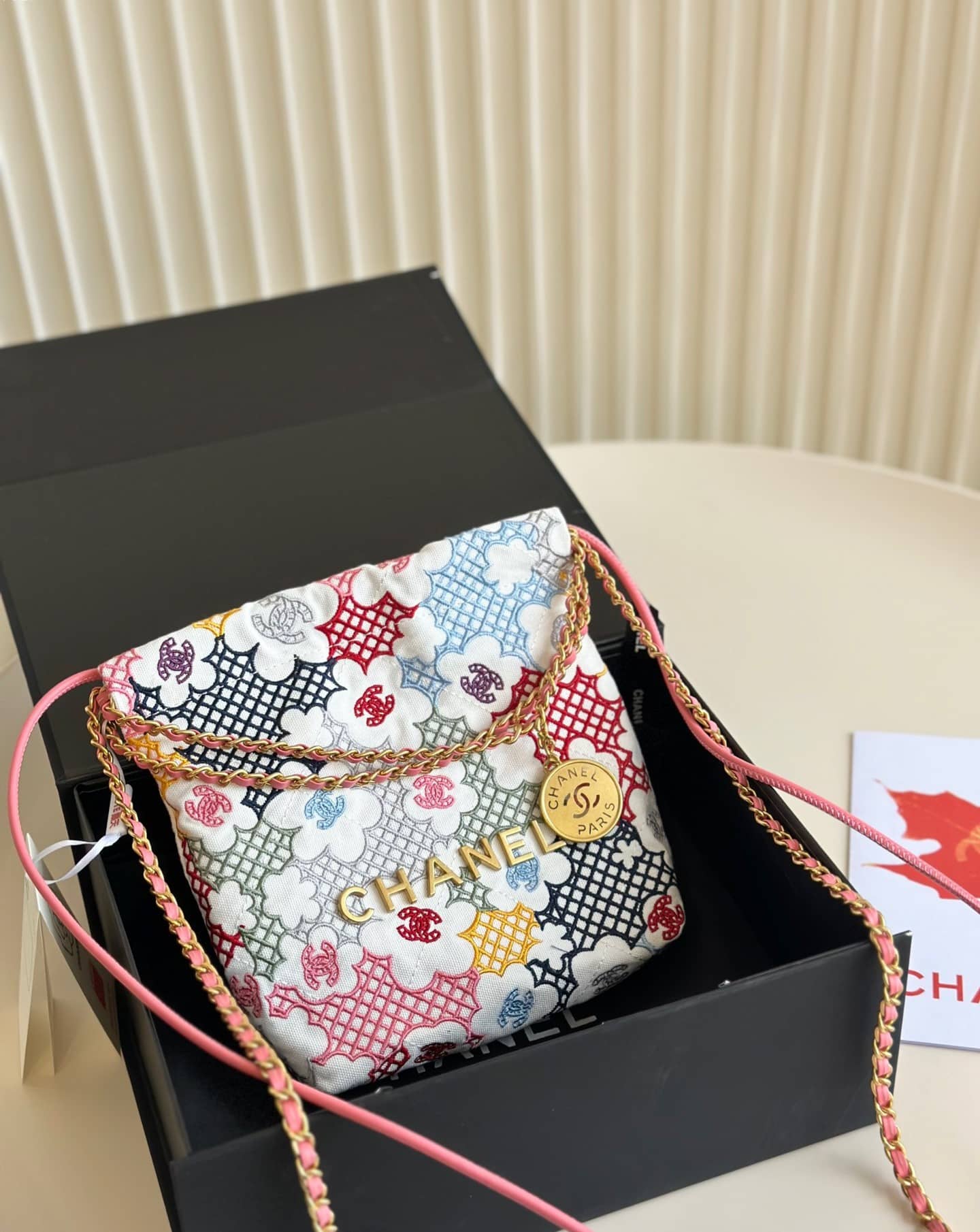 Chanel 22 Mini Handbag Lace Patchwork 20Cm/7.9in