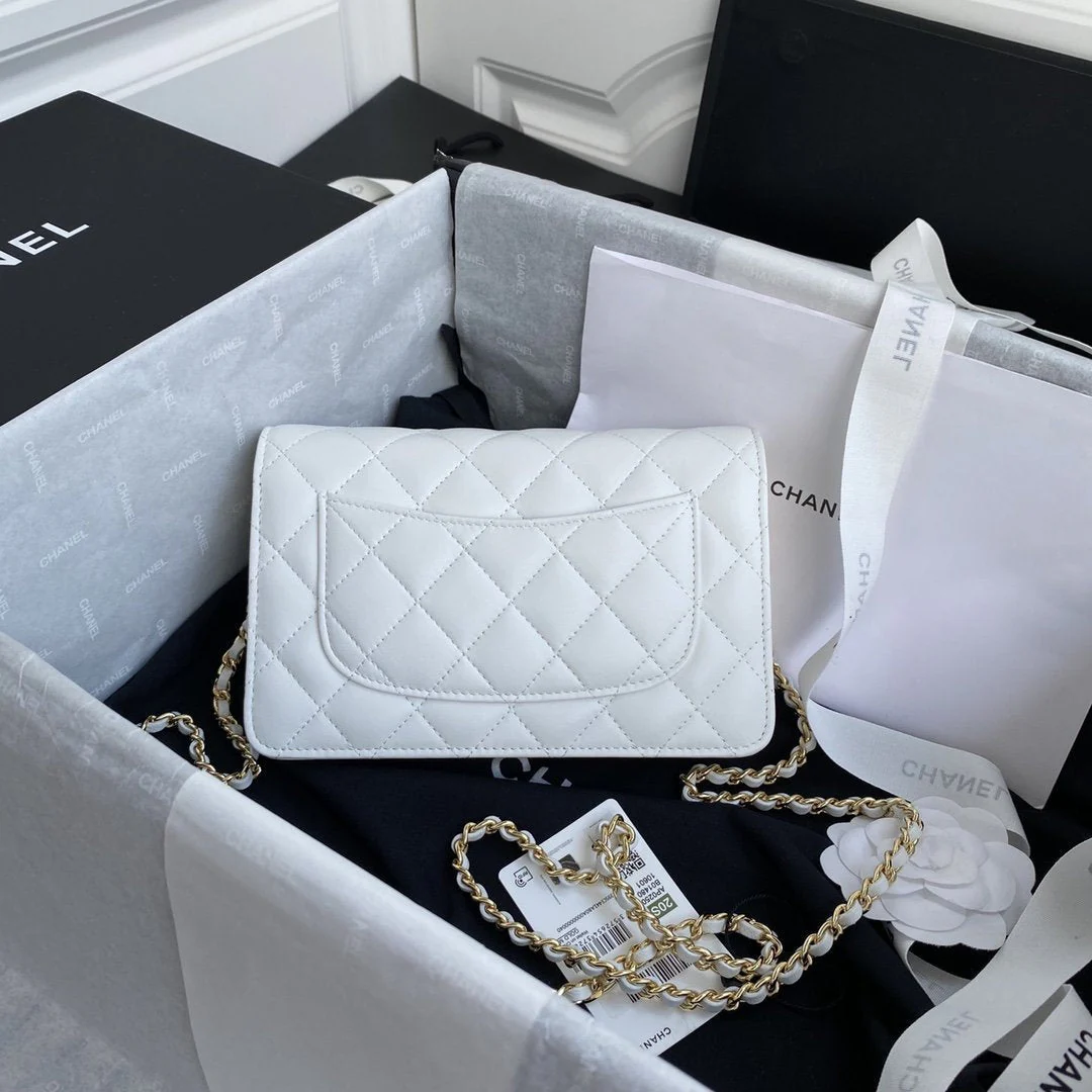 Chanel Wallet on chain Woc white