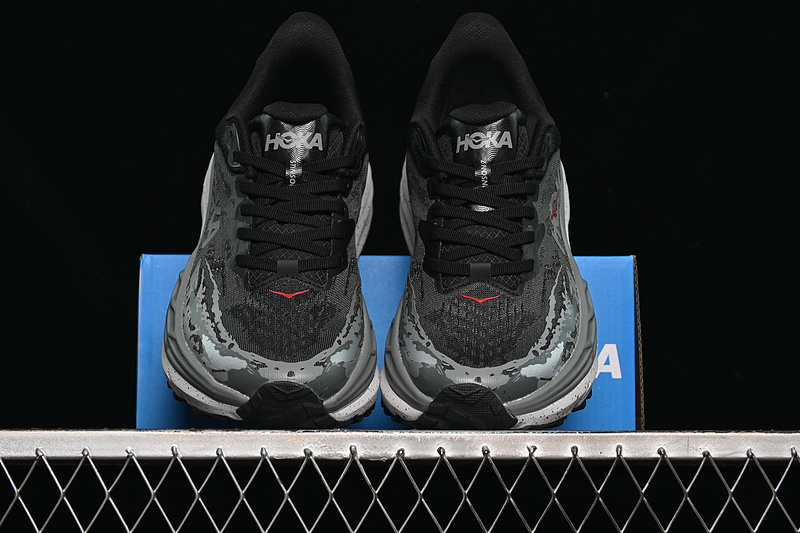 HOKA One One Stinson 7