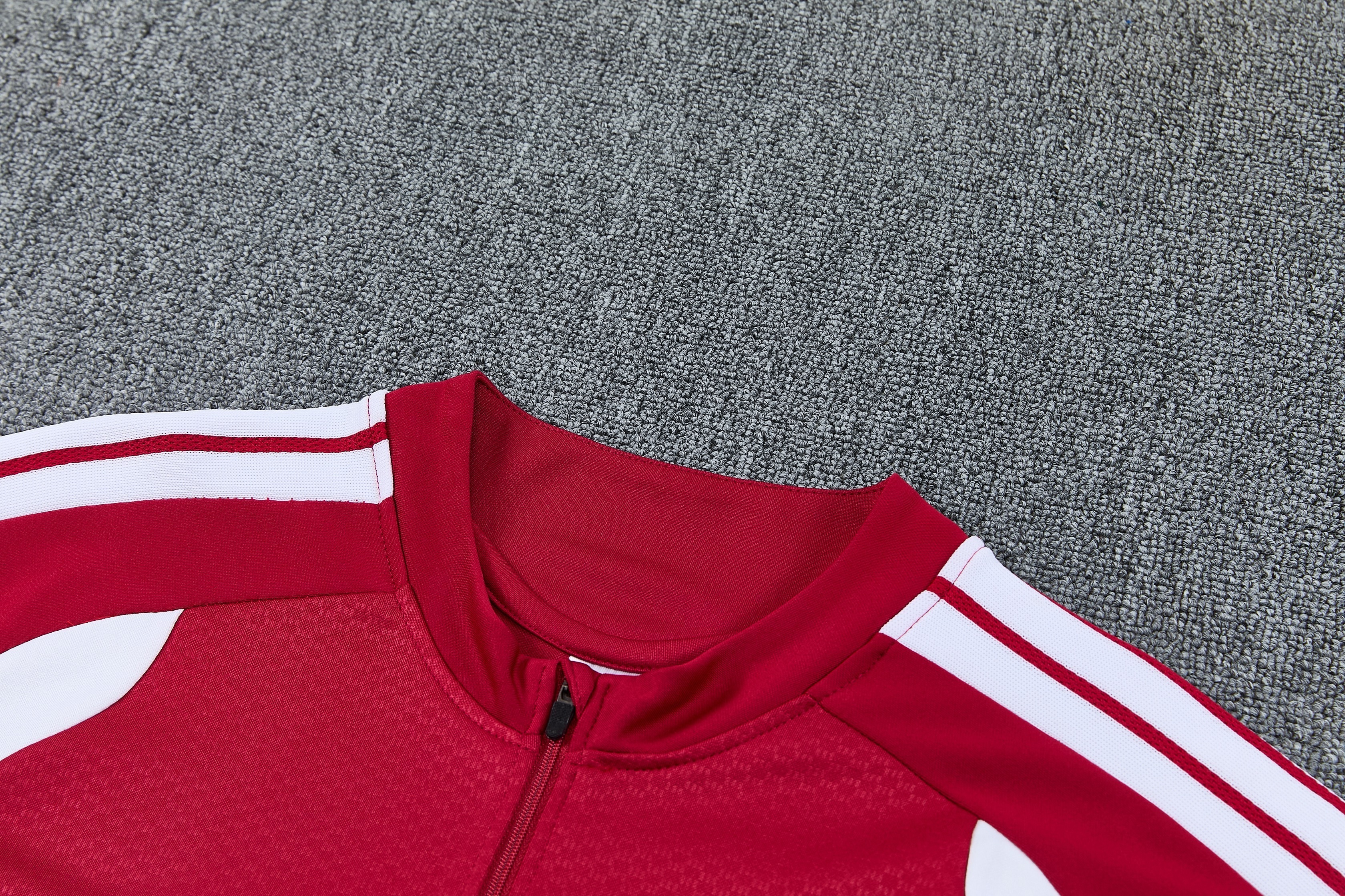 Liverpool 26/27 Training Suit Half Zipper
