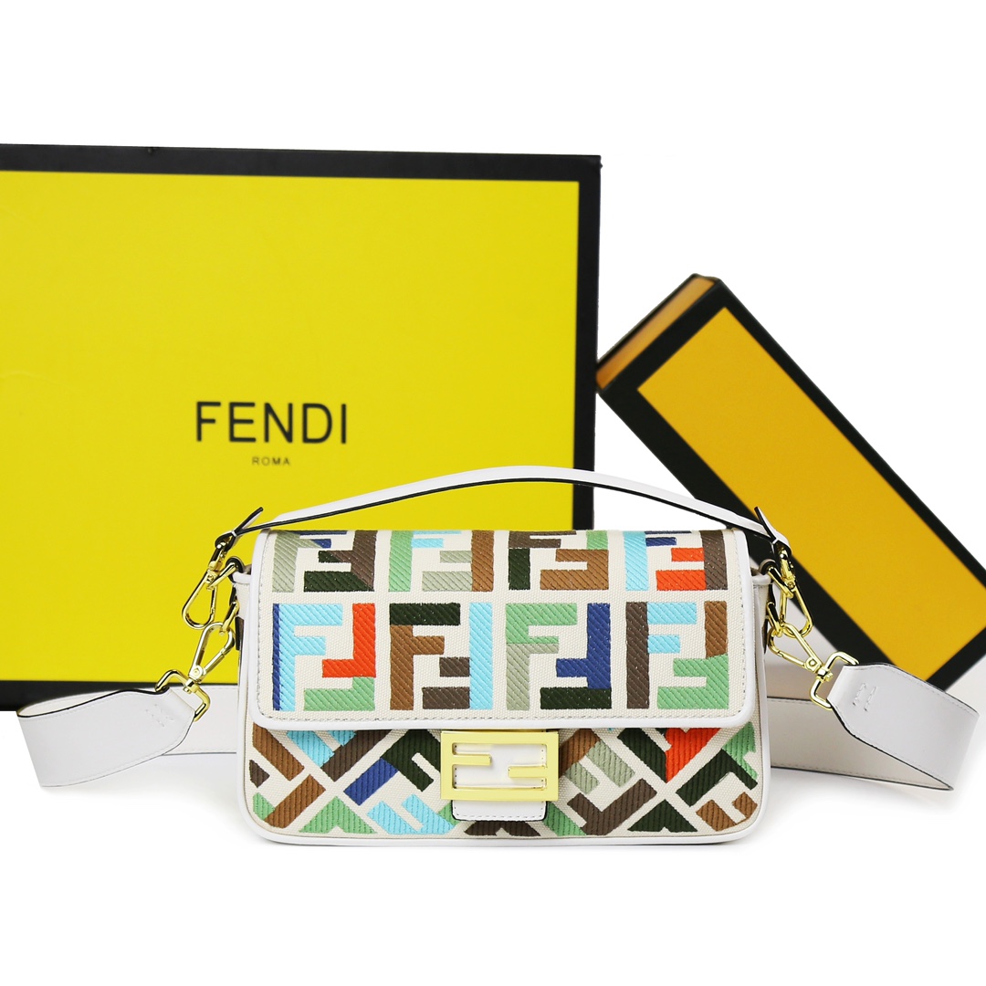 Fendi colored embroidery Baguette bag - cnluxepick