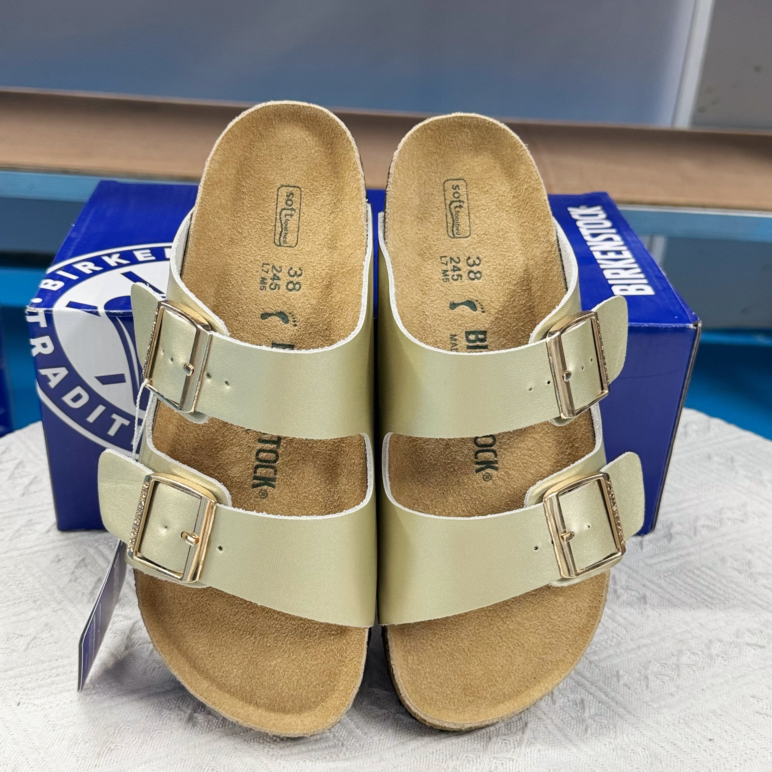 Birkenstock Arizona Leather Sandals