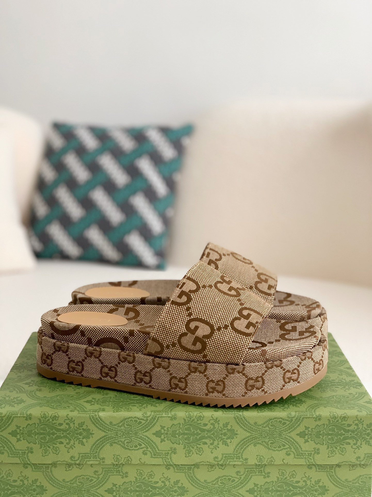 Gucci Ladies Slippers Sandals