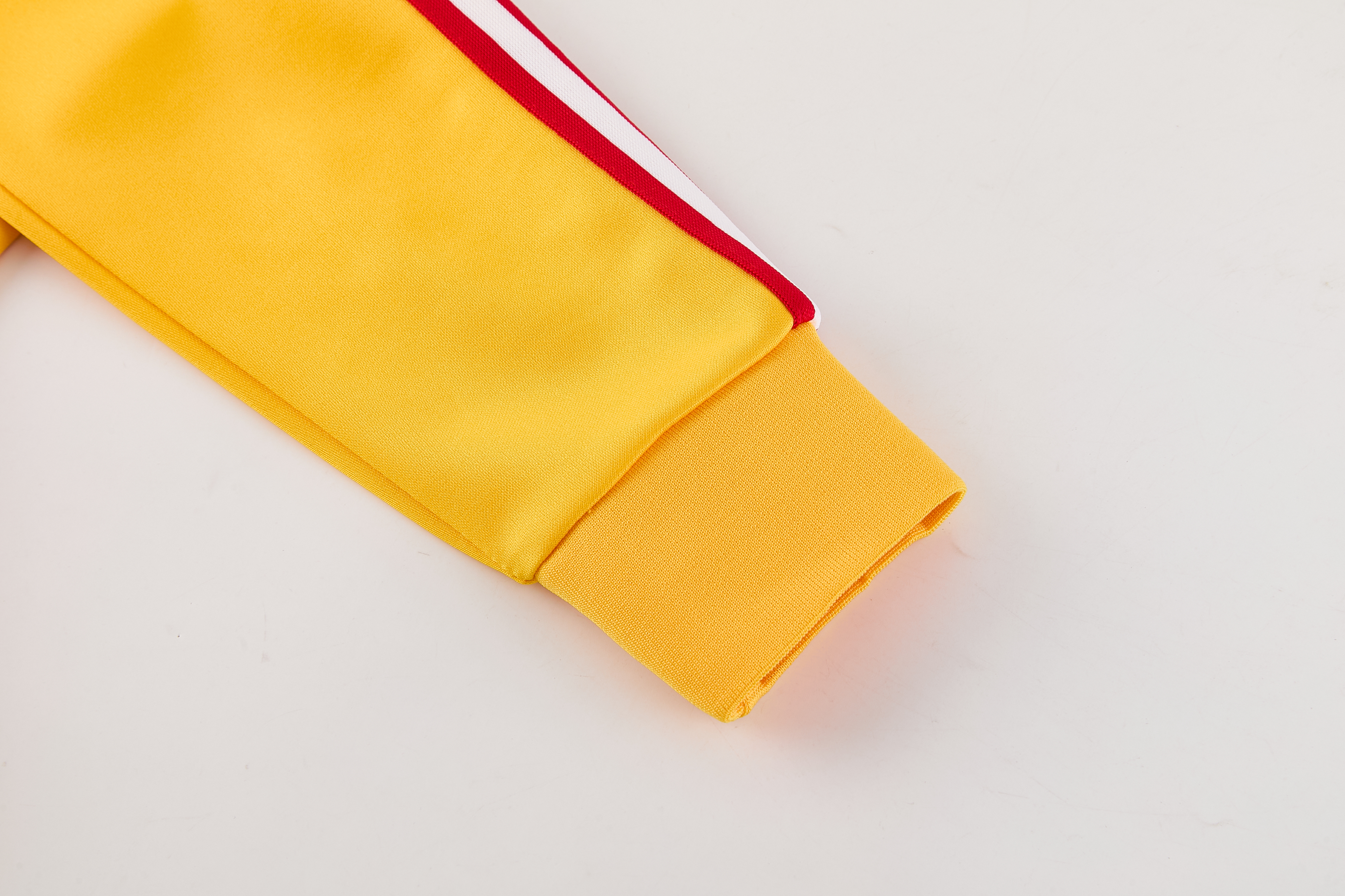 LVP 26/27 Full Zipper Training Suit - Yellow/Red