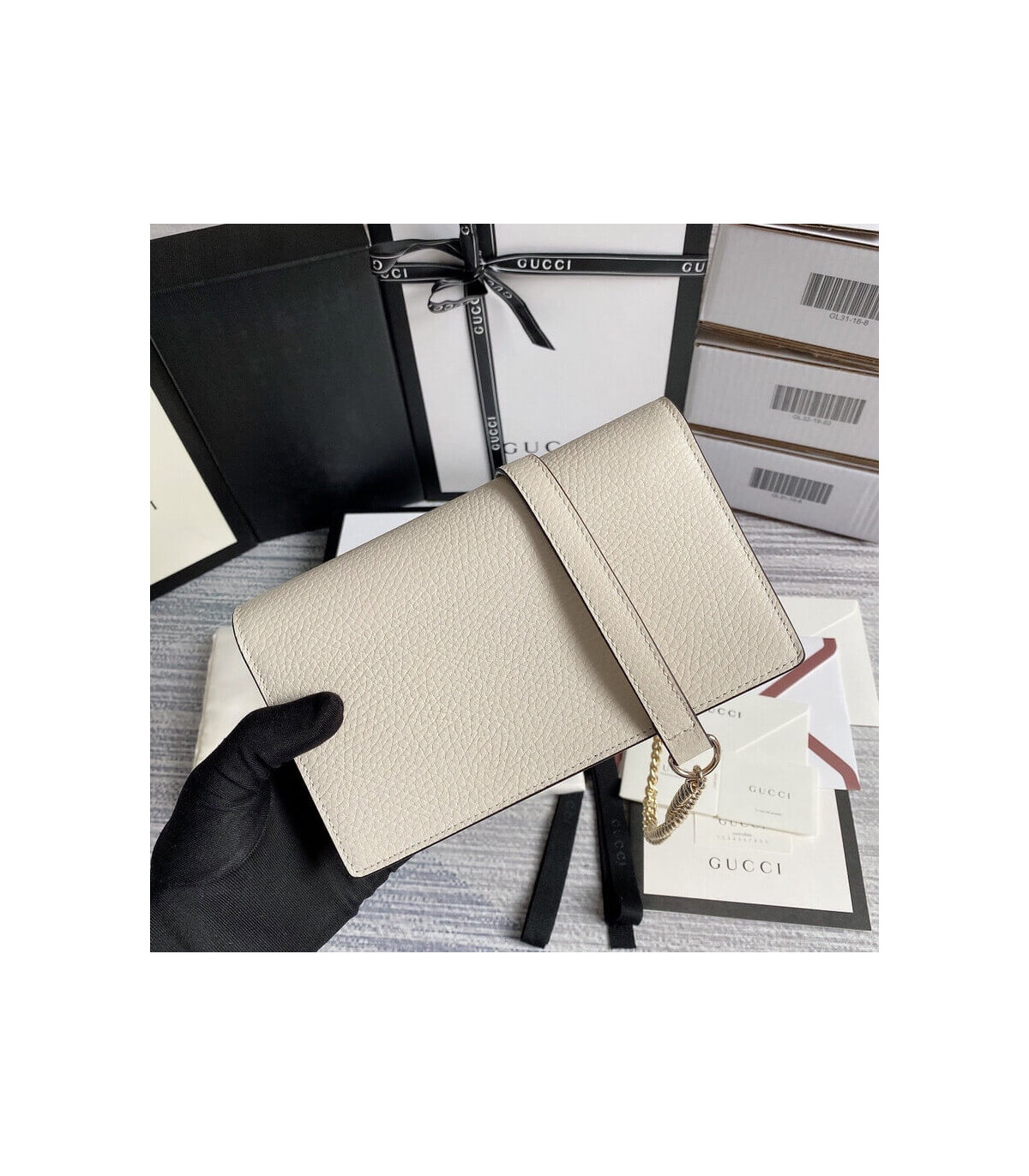 Gucci GG Interlocking Wallet On Chain White