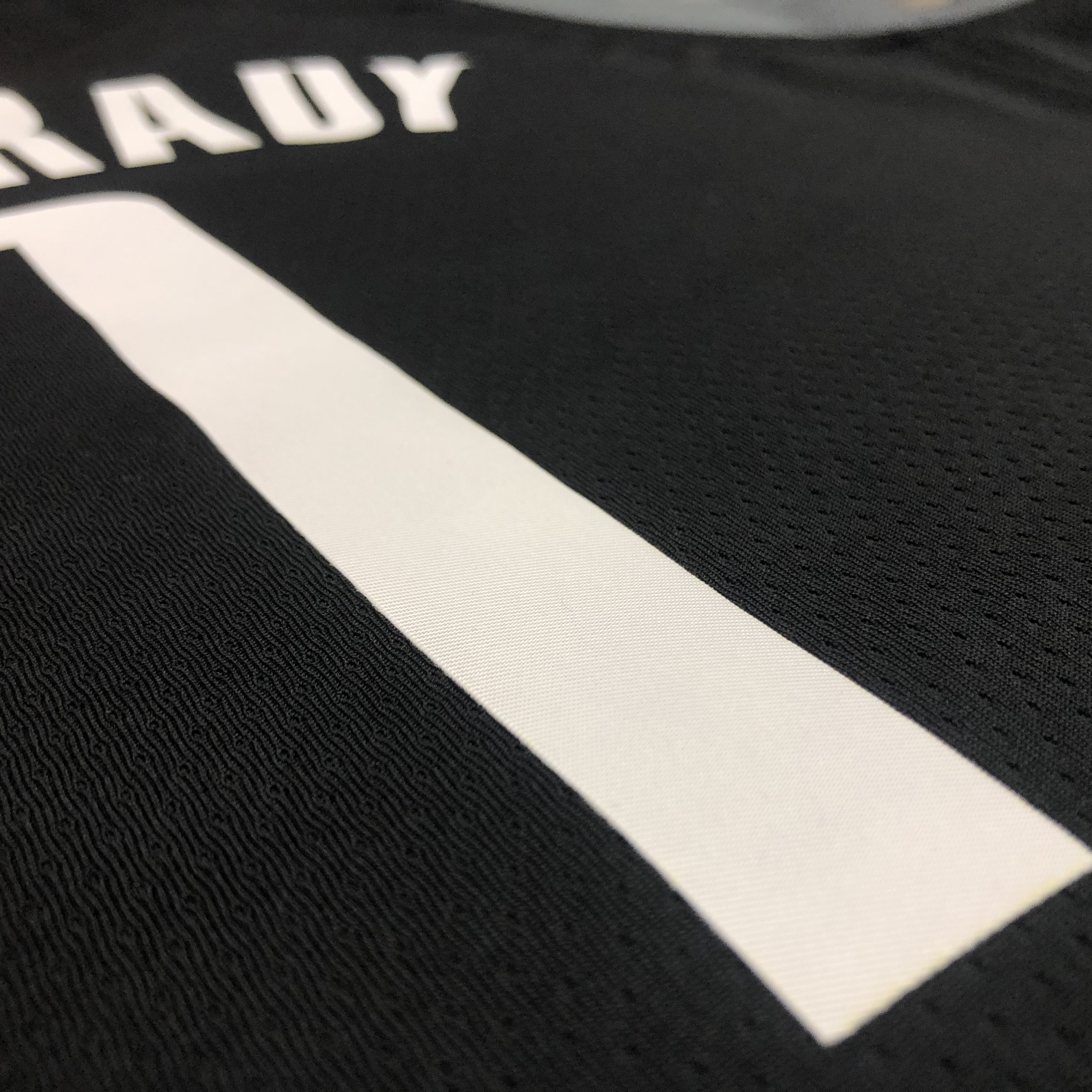 21 Season Rockets Limited Black Edition #1 McGRADY