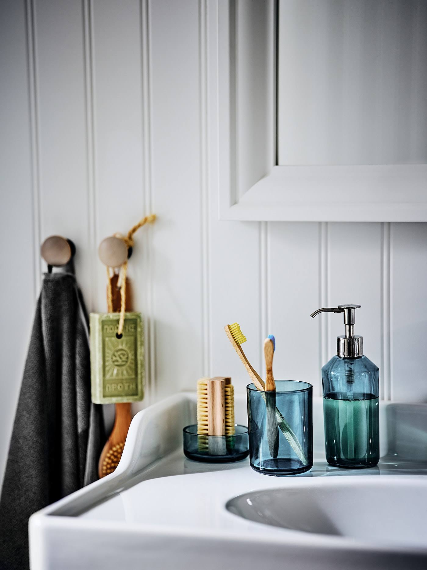IKEA - SKISSEN 3-Piece Bathroom Set