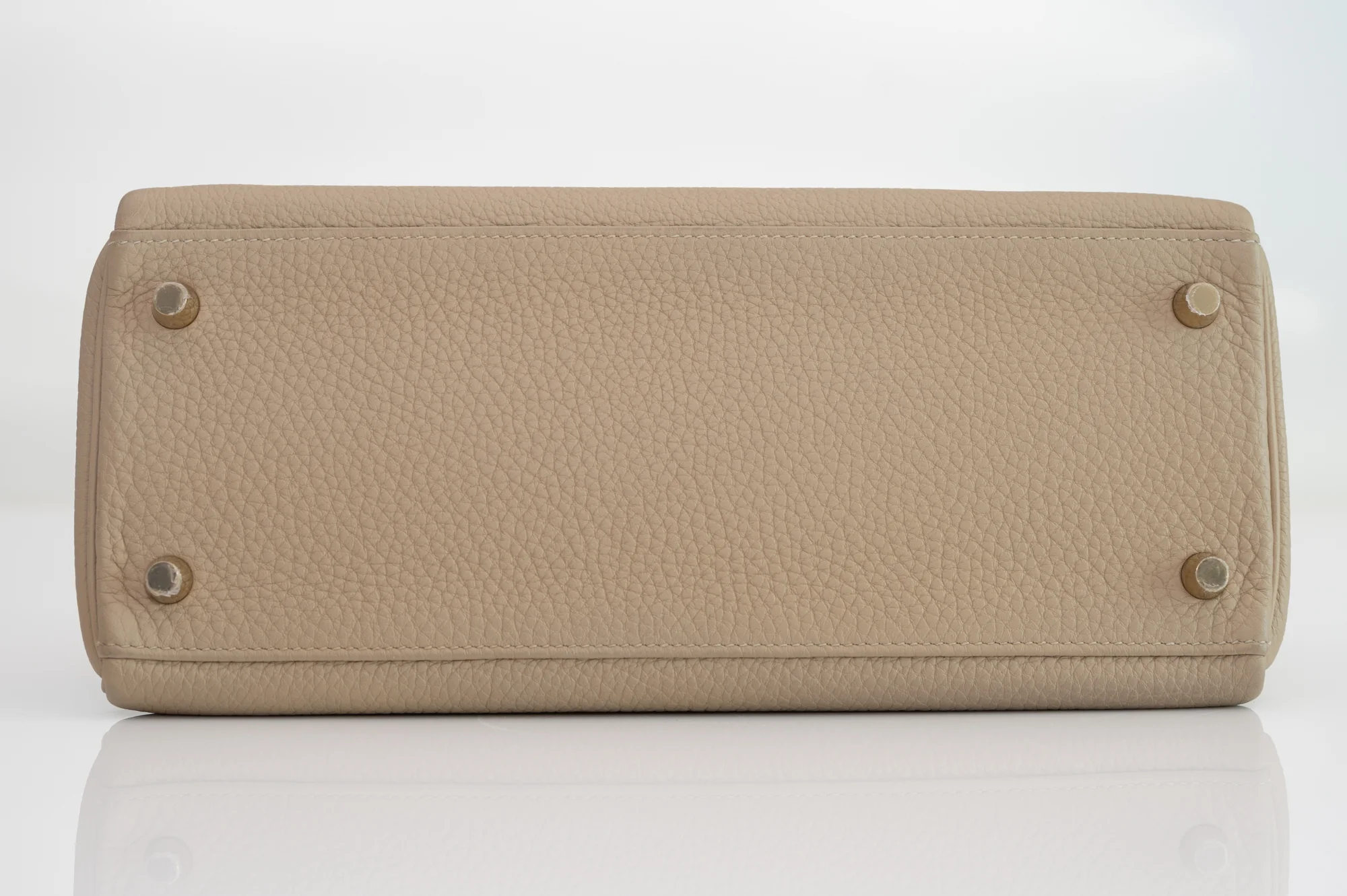 Hermès Kelly 28 Retourne Trench Togo Gold Hardware