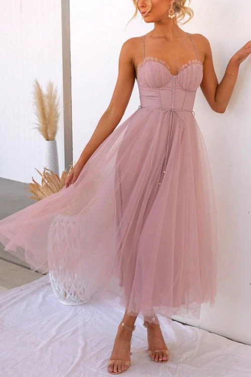 Elegant Backless Maxi Dress with Tie WaistClistos