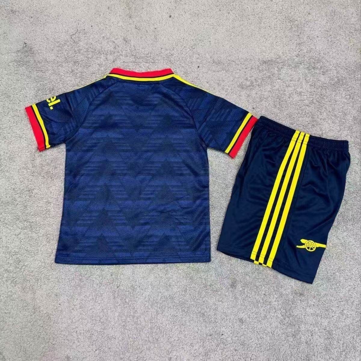 Arsenal 2627 away children's jersey