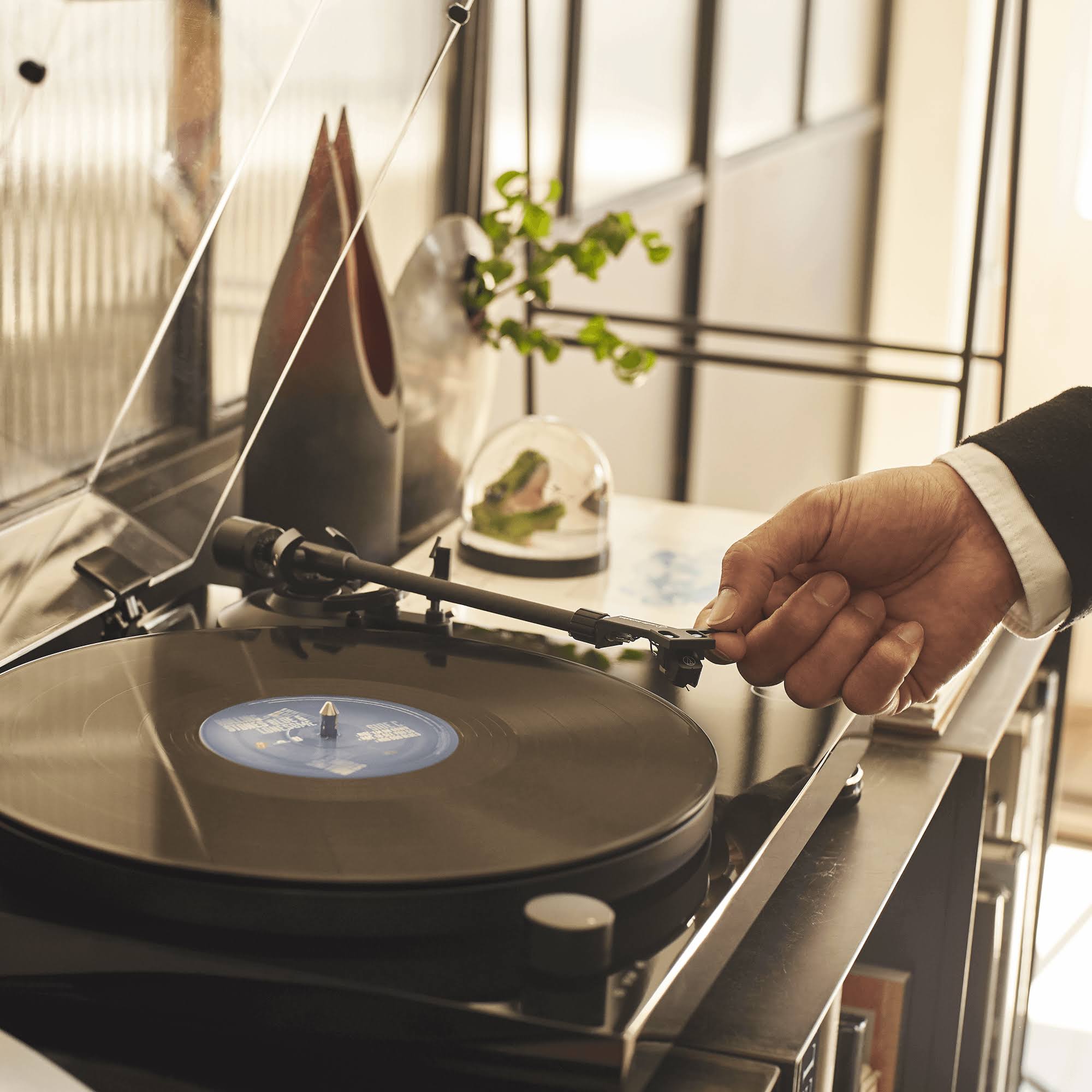 Audio-Technica AT-LPW50PB Fully Manual Belt Drive Turntable
