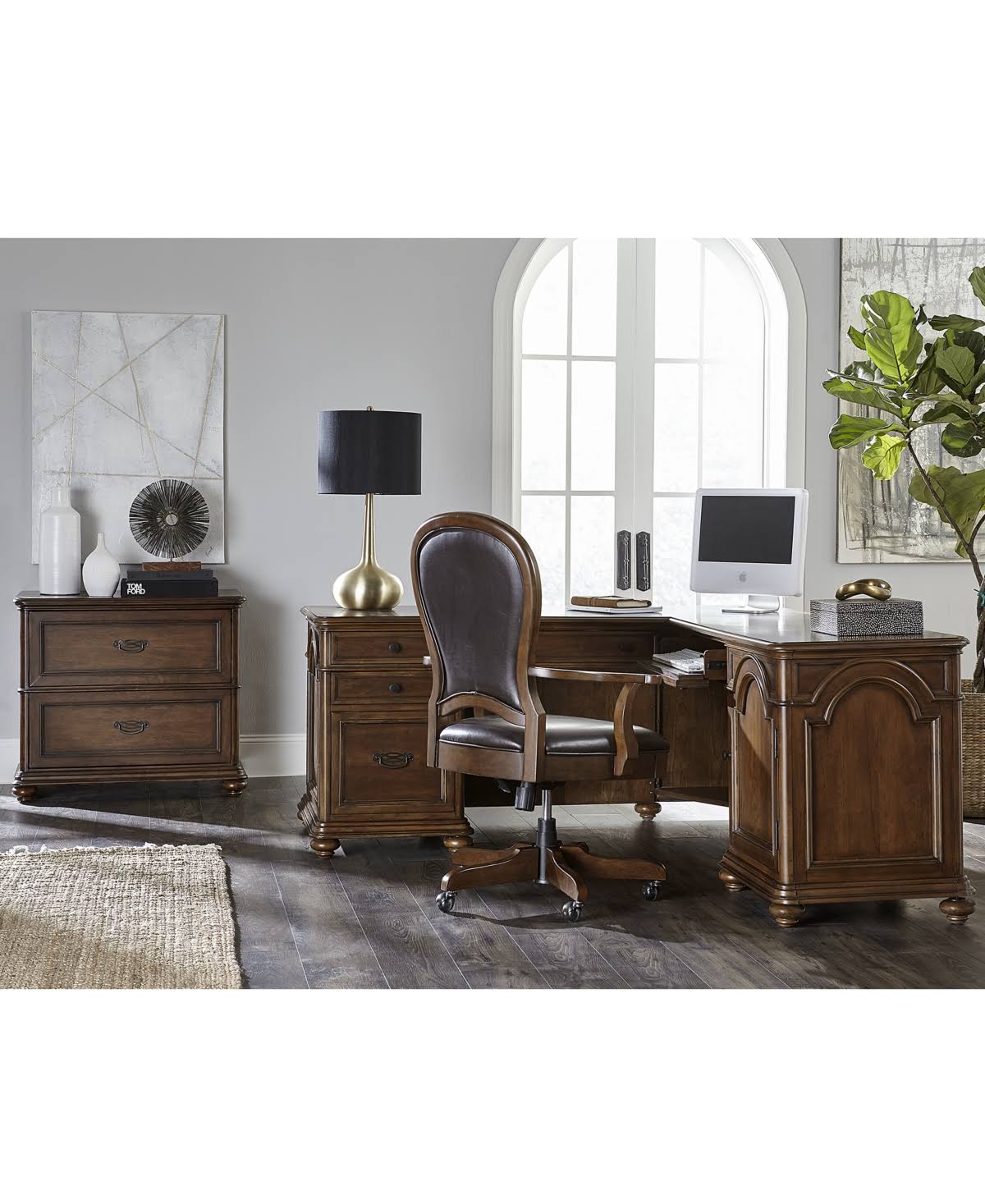 Riverside Clinton Hill Leather Desk Chair in Classic Cherry