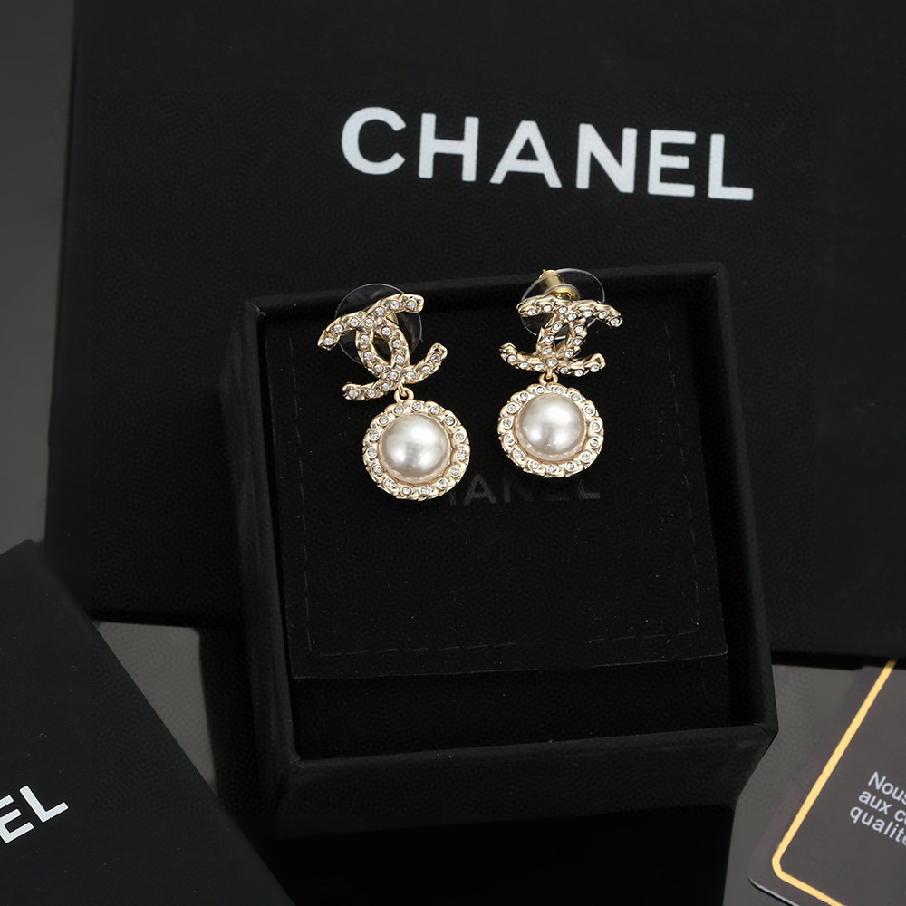 Chanel Pearl Stud Earrings - cnluxepick