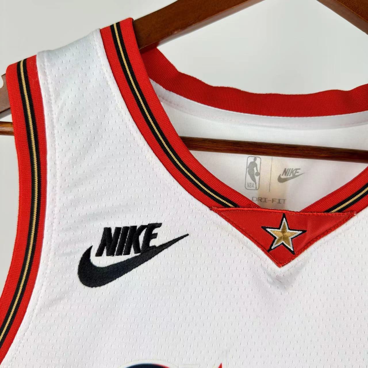 26 Season Philadelphia 76ers Retro #3