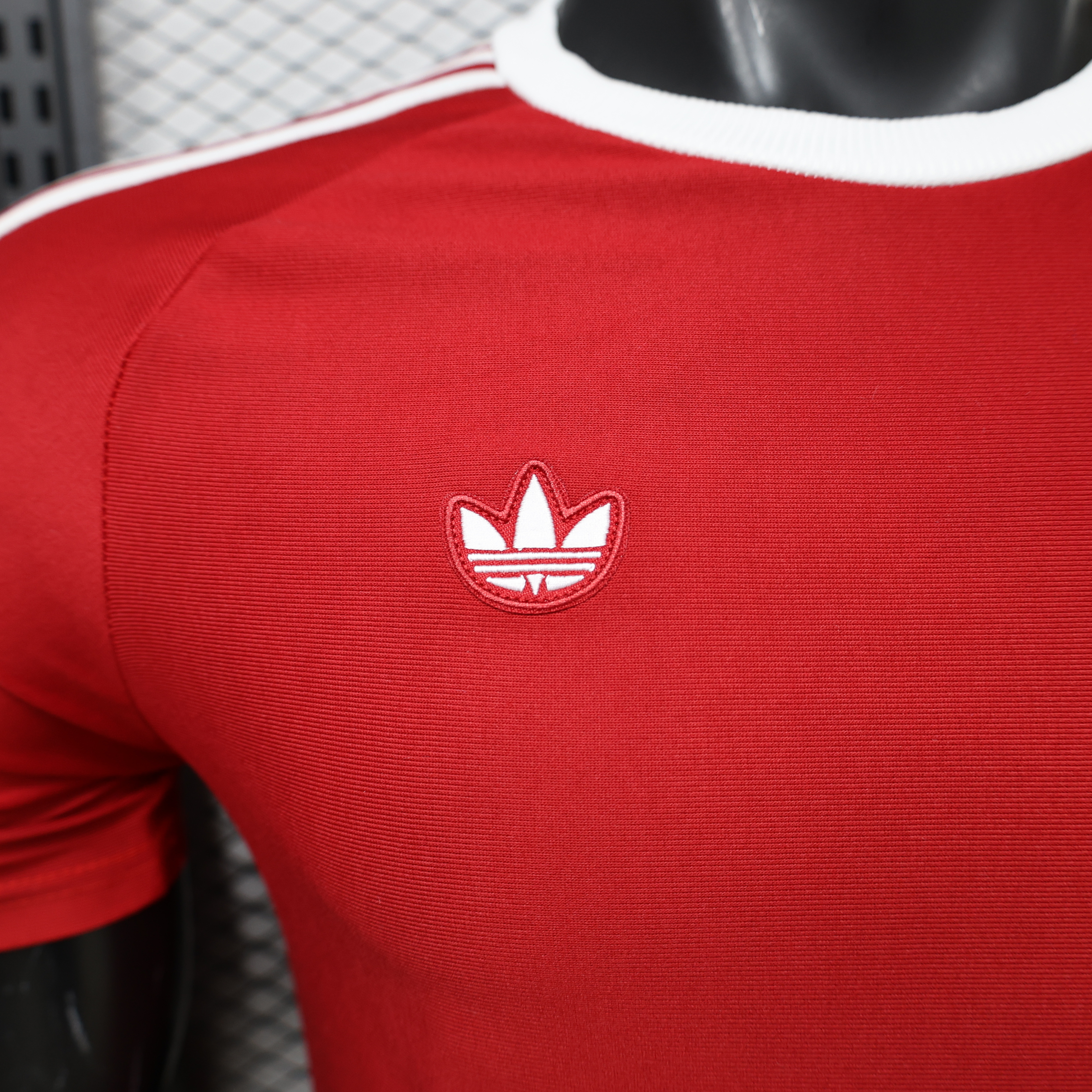 Manchester United x adidas Originals T-Shirt Red