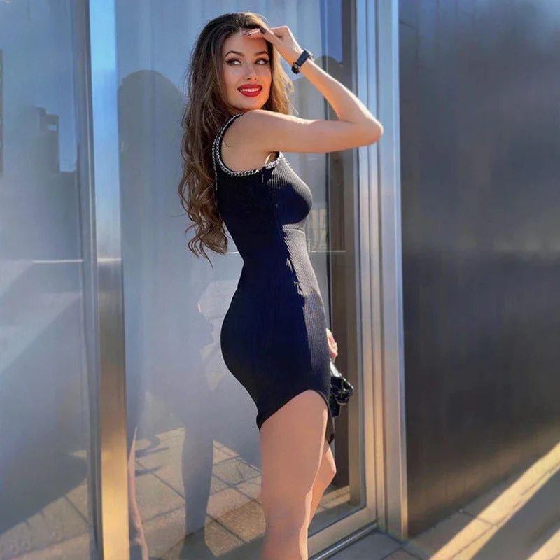 Sleek Ribbed Knit Bodycon DressClistos