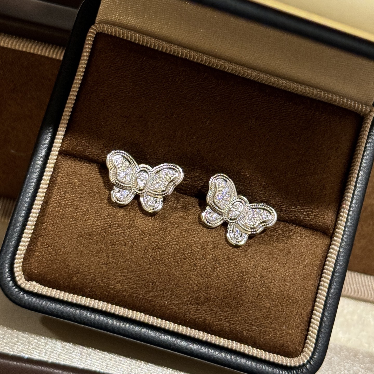 Bowknot sterling silver earrings - cnluxepick