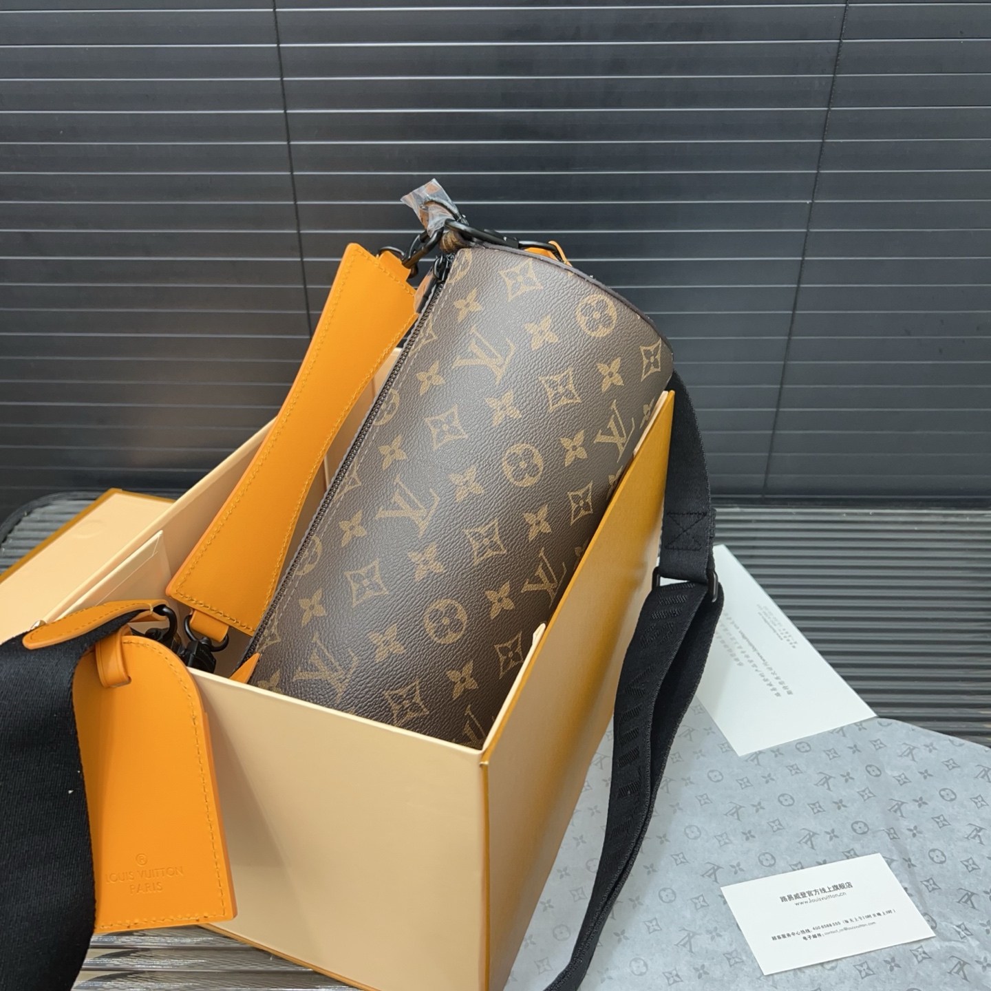 Louis vuitton monogram cylindrical bag - cnluxepick