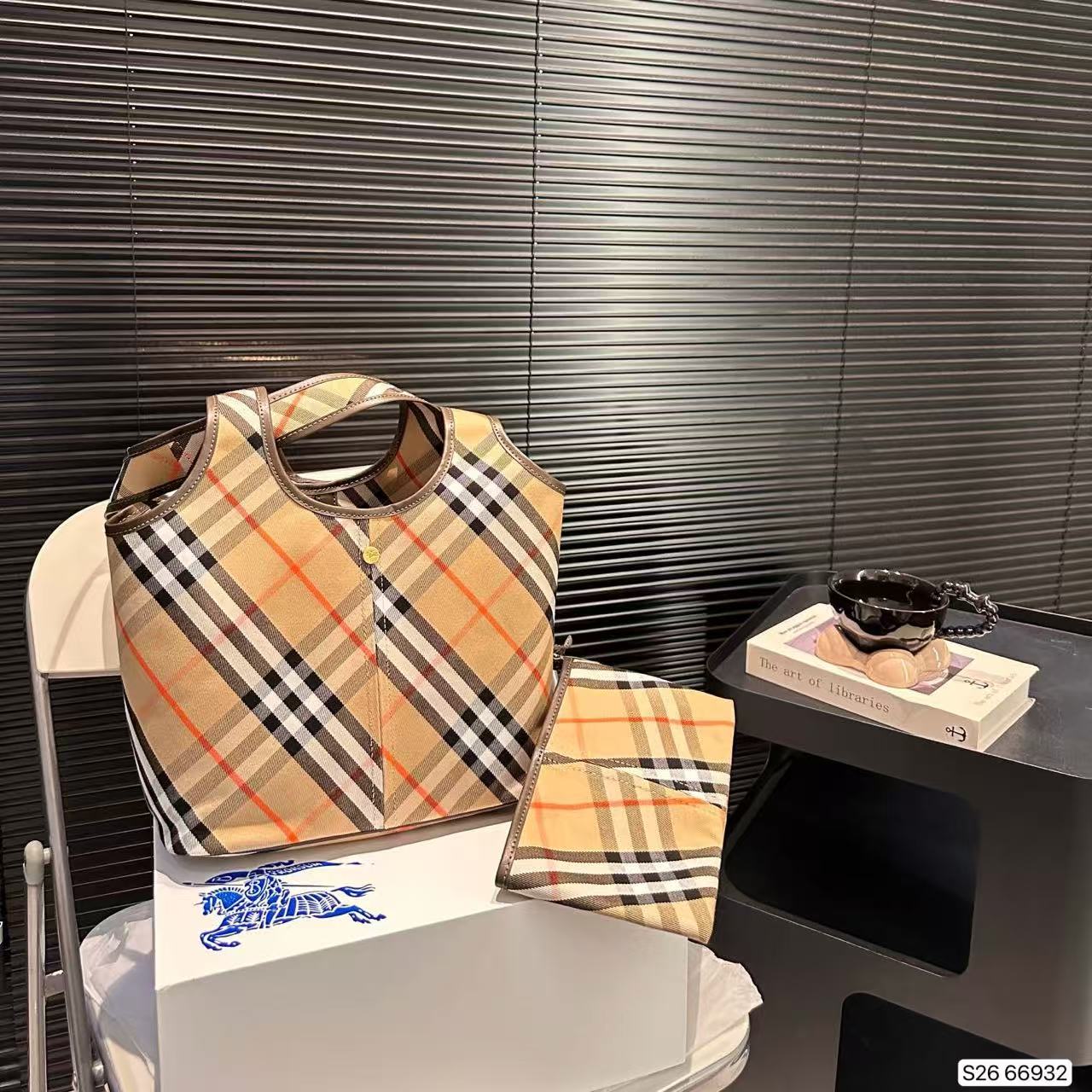 Burberry - cnluxepick