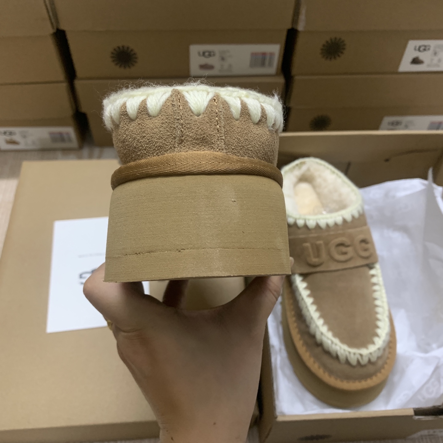 New UGG snow boots with slip-ons - cnluxepick
