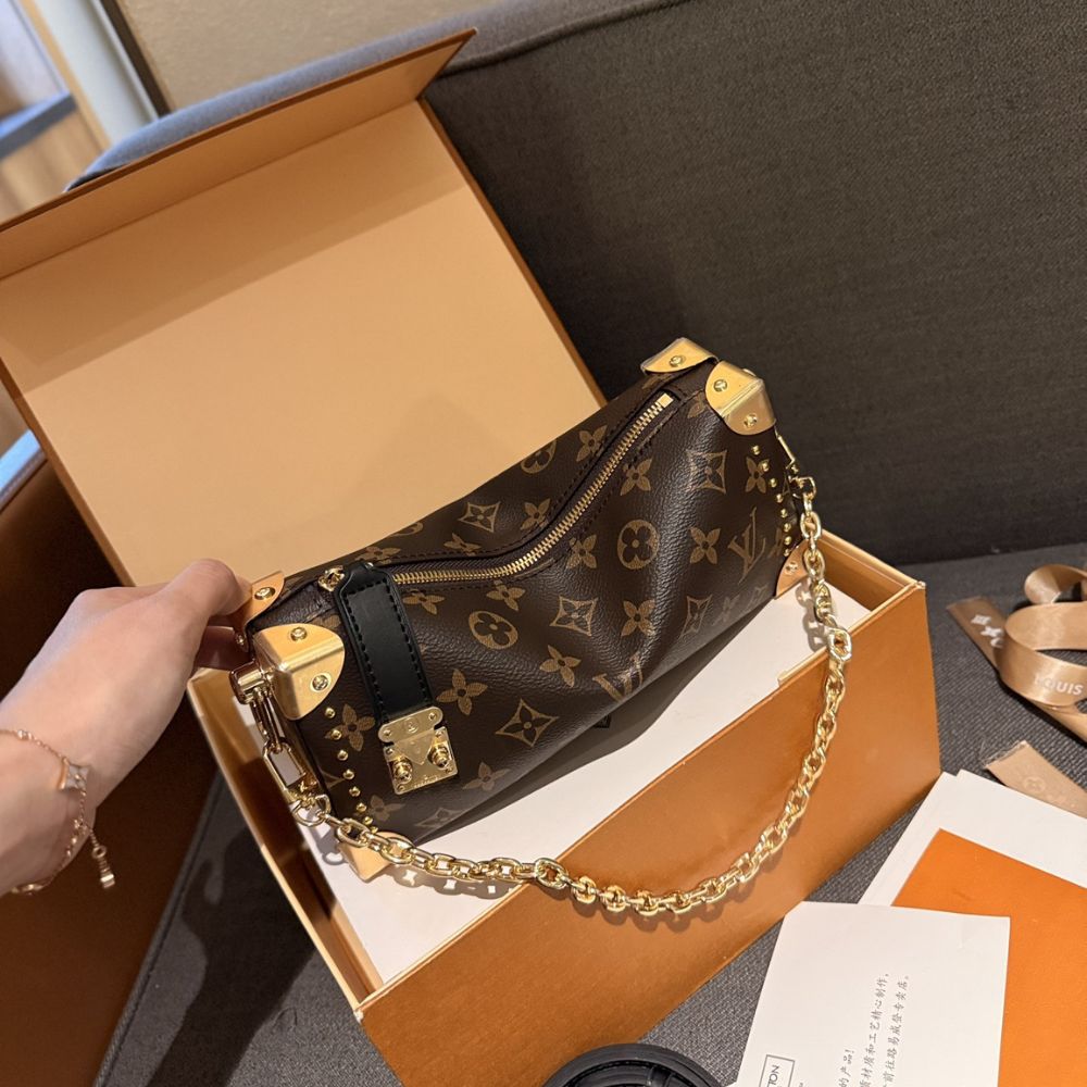 Louis Vuitton Slim Trunk Bag Monogram Brown 23Cm M13147