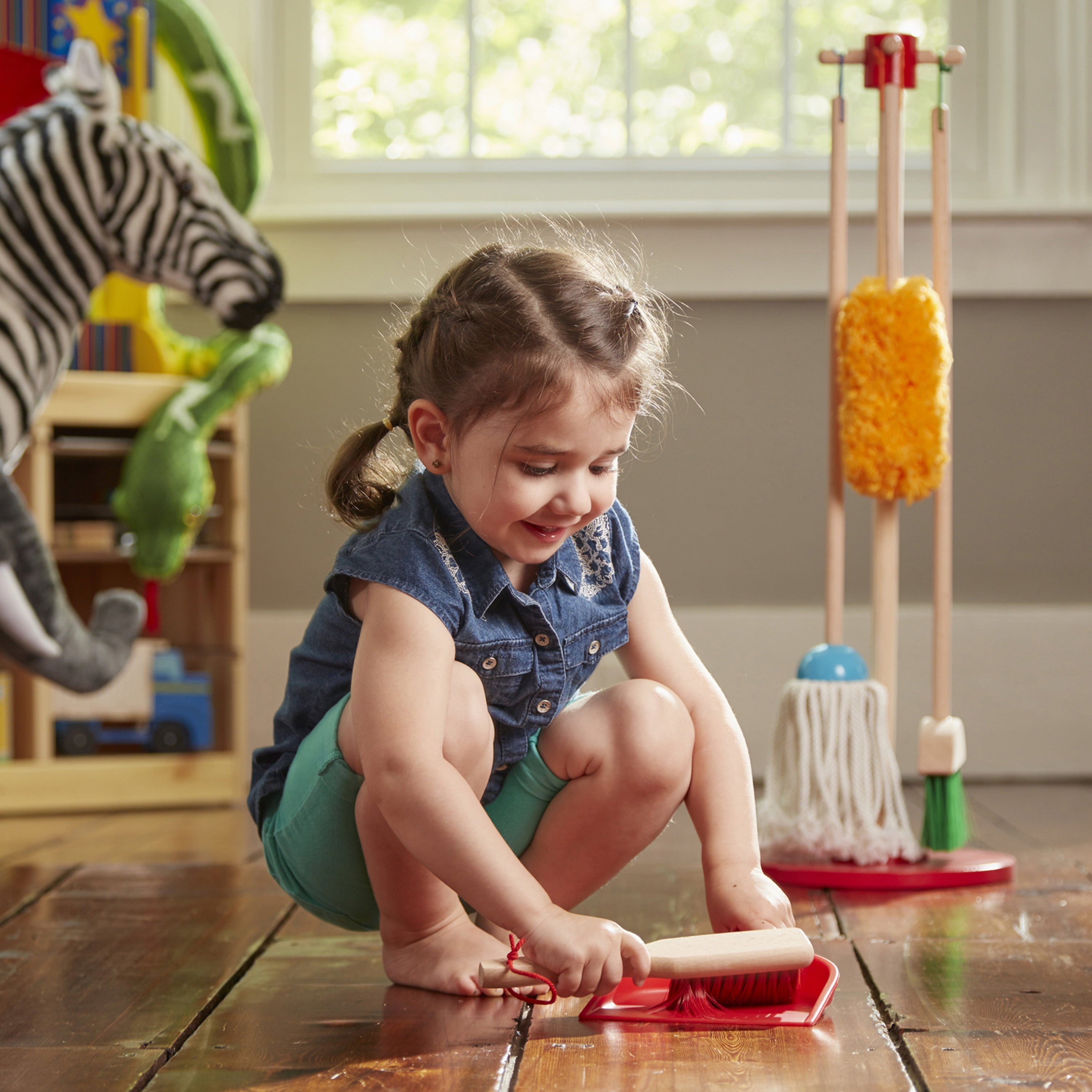Melissa and Doug Dust! Sweep! Mop! 6-Piece Pretend Play Set – FSC-Certified Materials