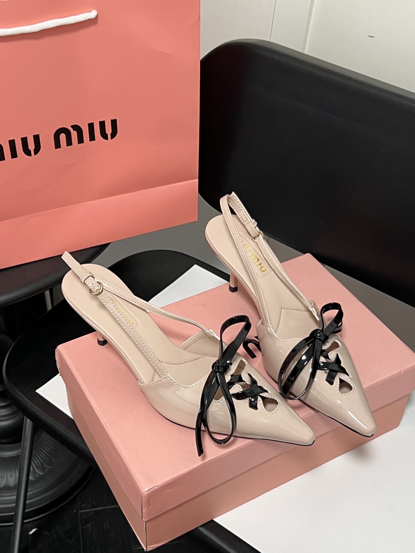 Miu Miu high-heeled sandals with bows - cnluxepick