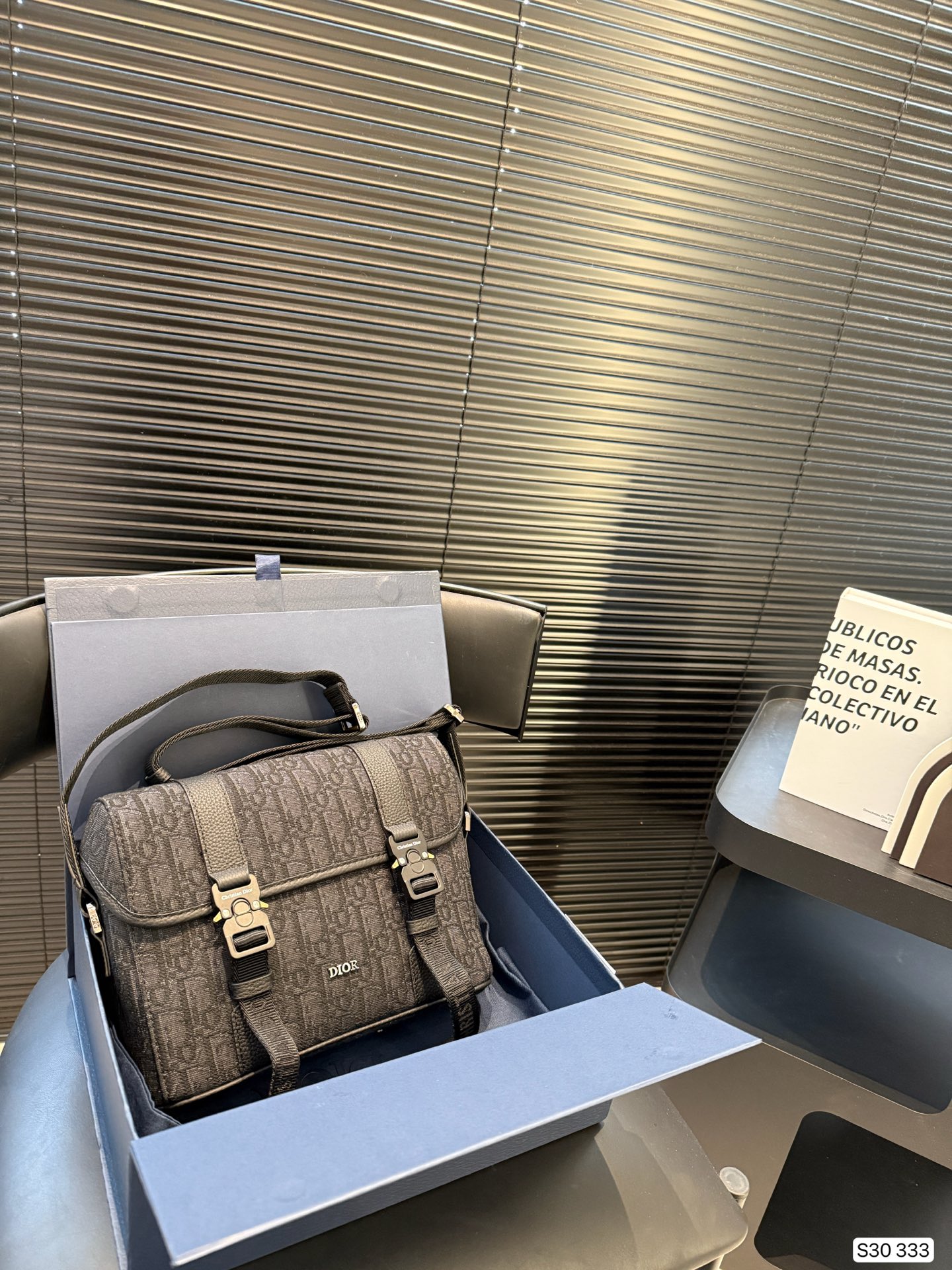 Dior messenger bag high fashion - cnluxepick