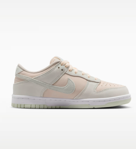 Nike Dunk Low Suede