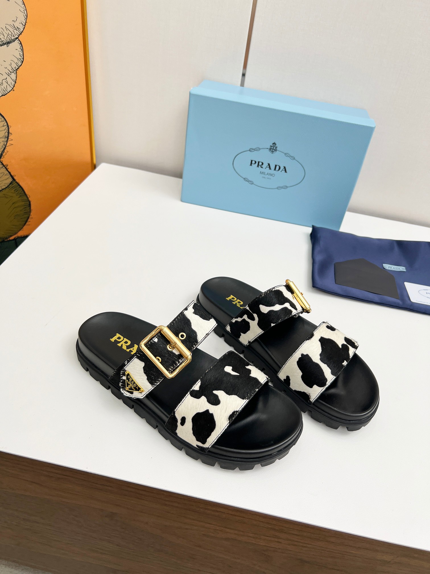 Prada triangle logo cow color sandals - cnluxepick
