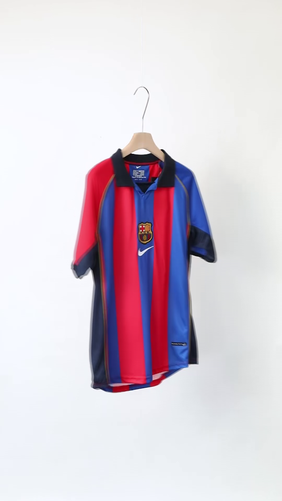 Retro Soccer Jersey Barcelona Home 2001/02