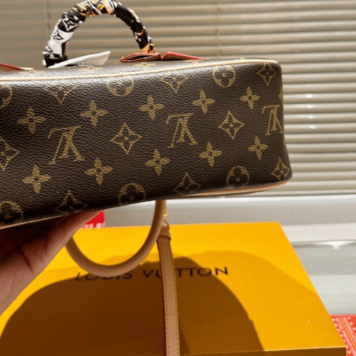 Louis Vuitton Deauville BB Monogram Brown 11 Inches