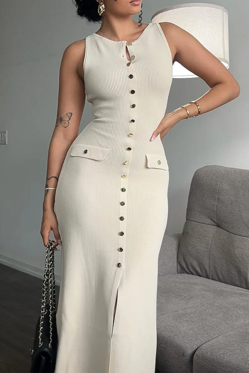 Elegant Buckle Knit Midi DressClistos