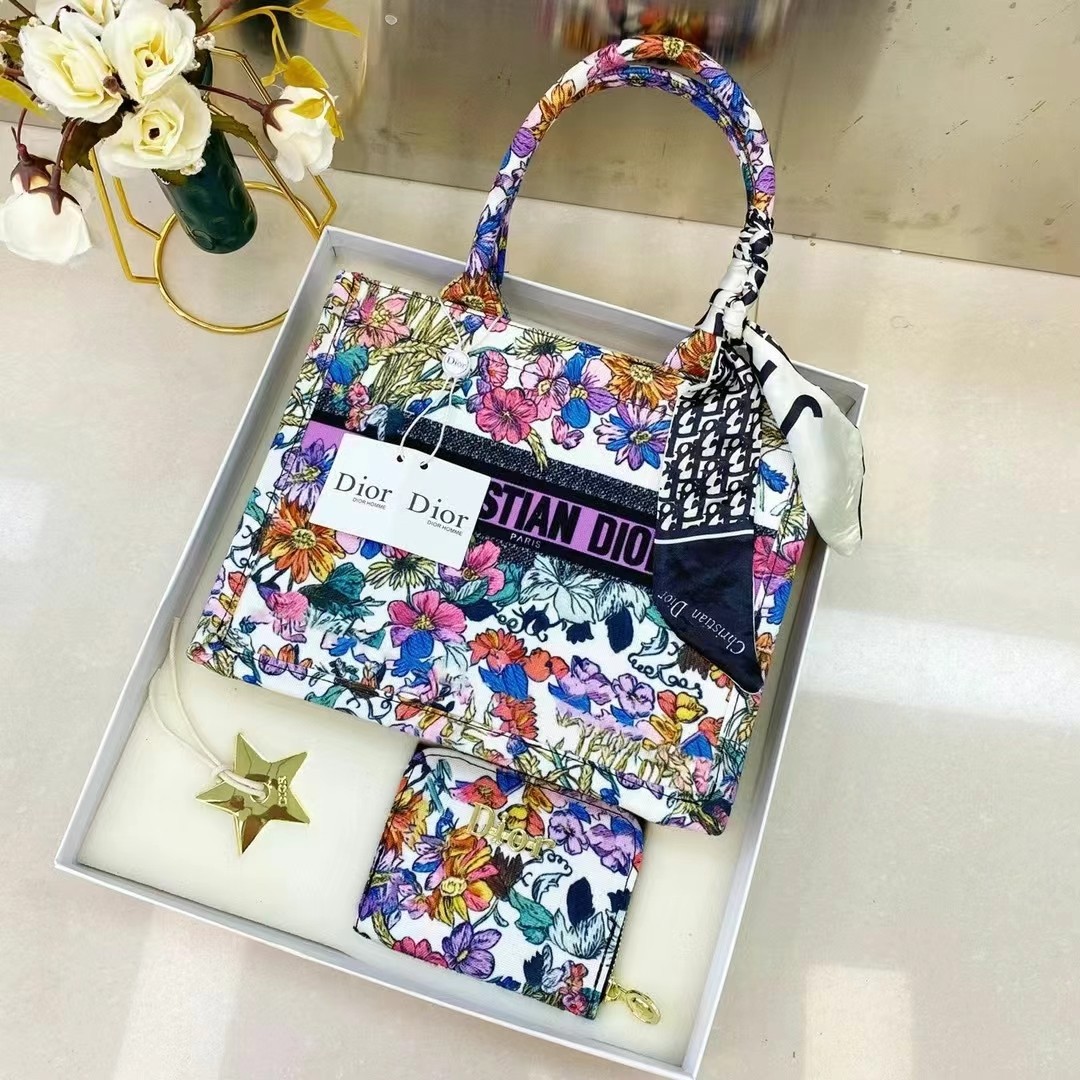 Dior tote bag - cnluxepick