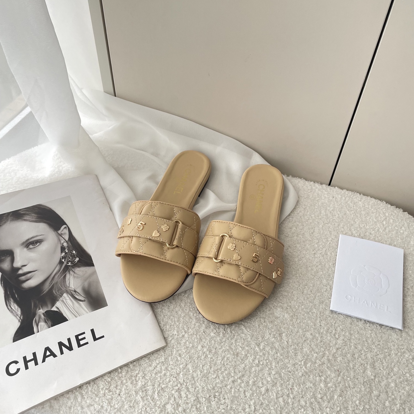 CHANEL new love letter mops for early summer - cnluxepick