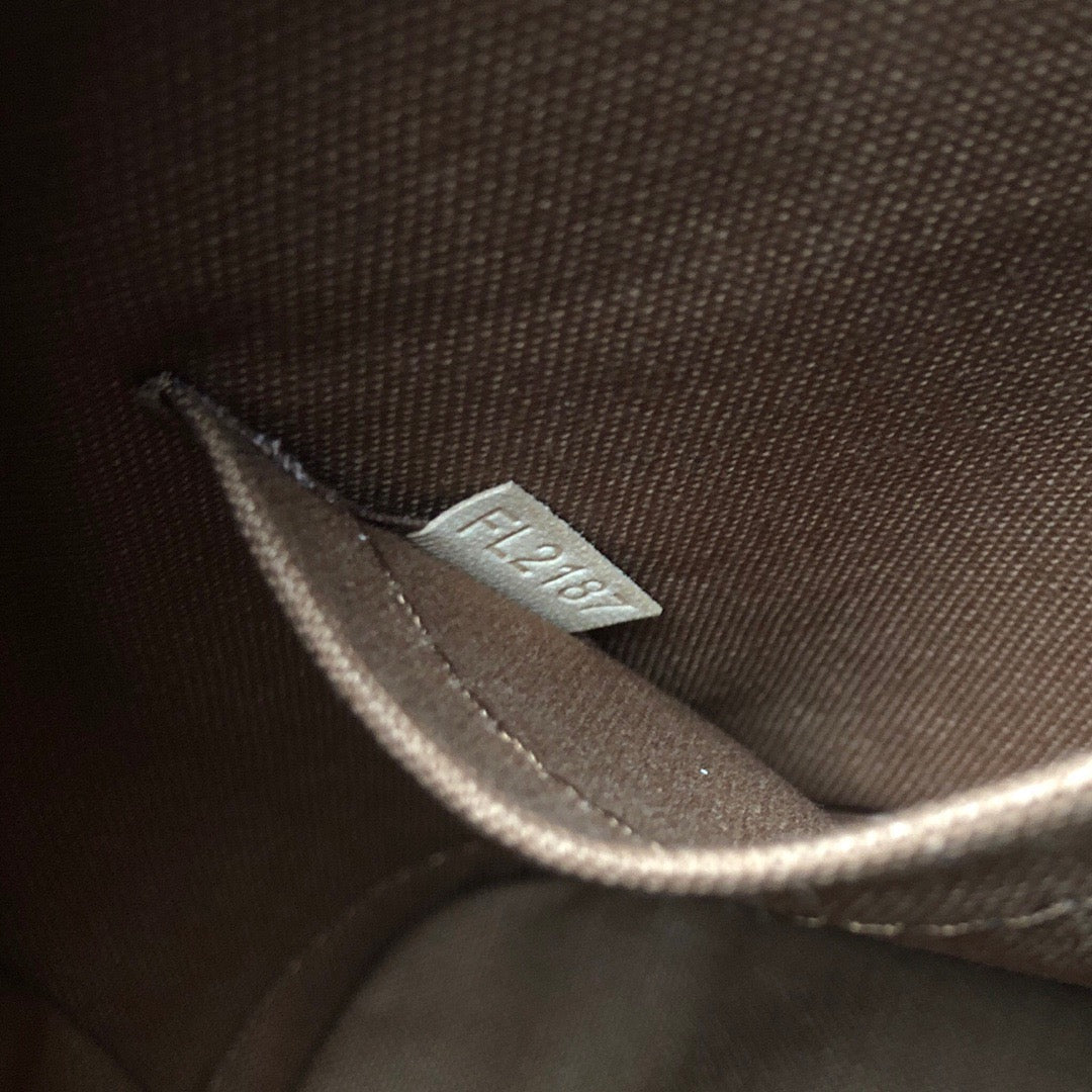Louis Vuitton Alma Monogram 23cm