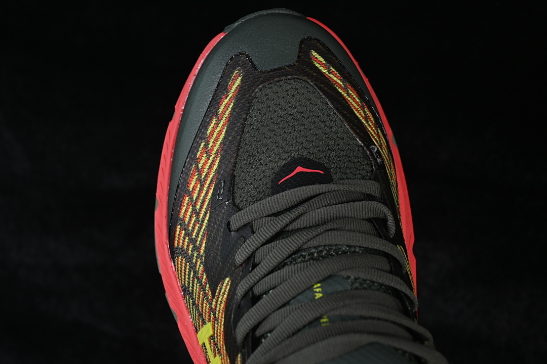 HOKA One One Mafate Speed 4