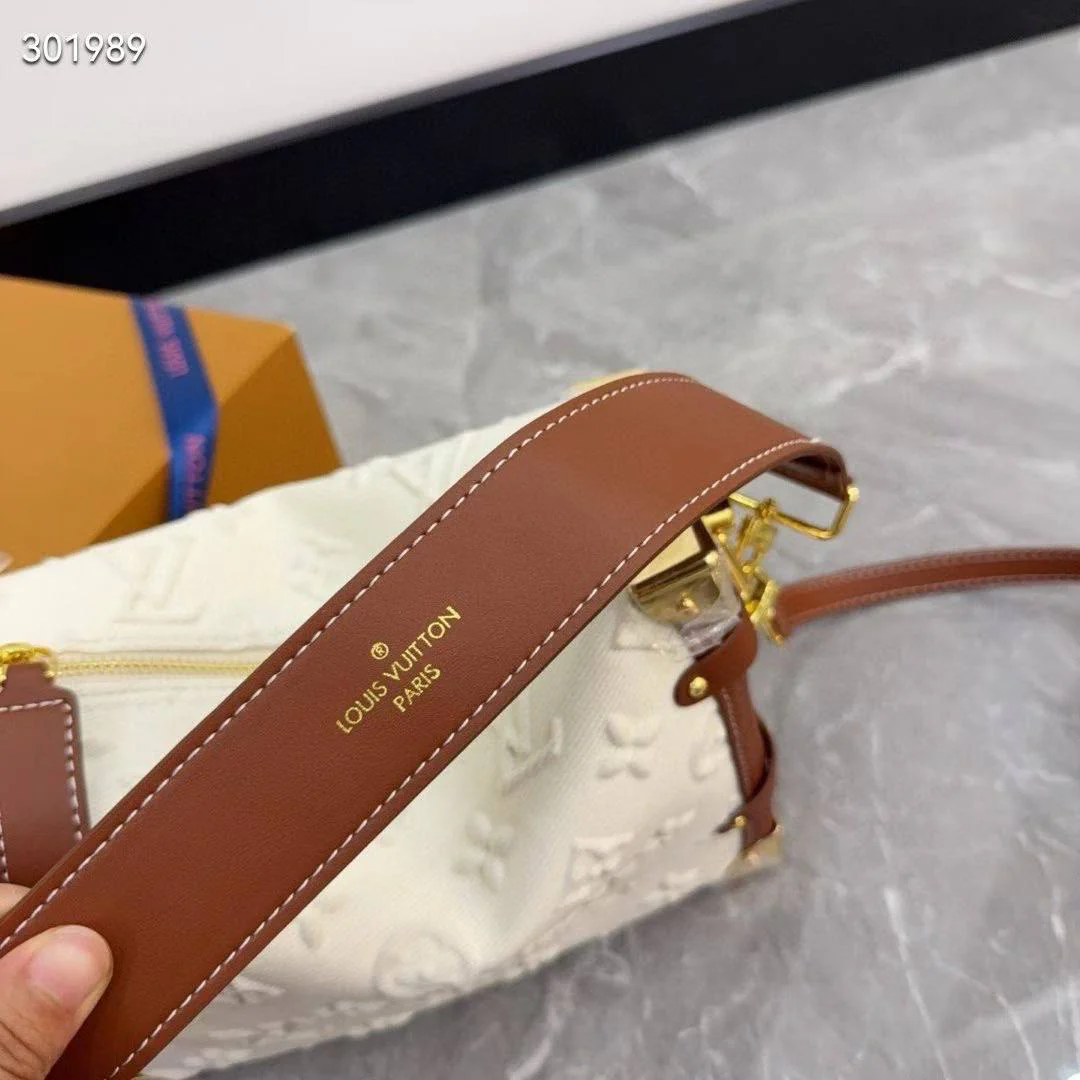 Louis Vuitton Coussin Pochette – White