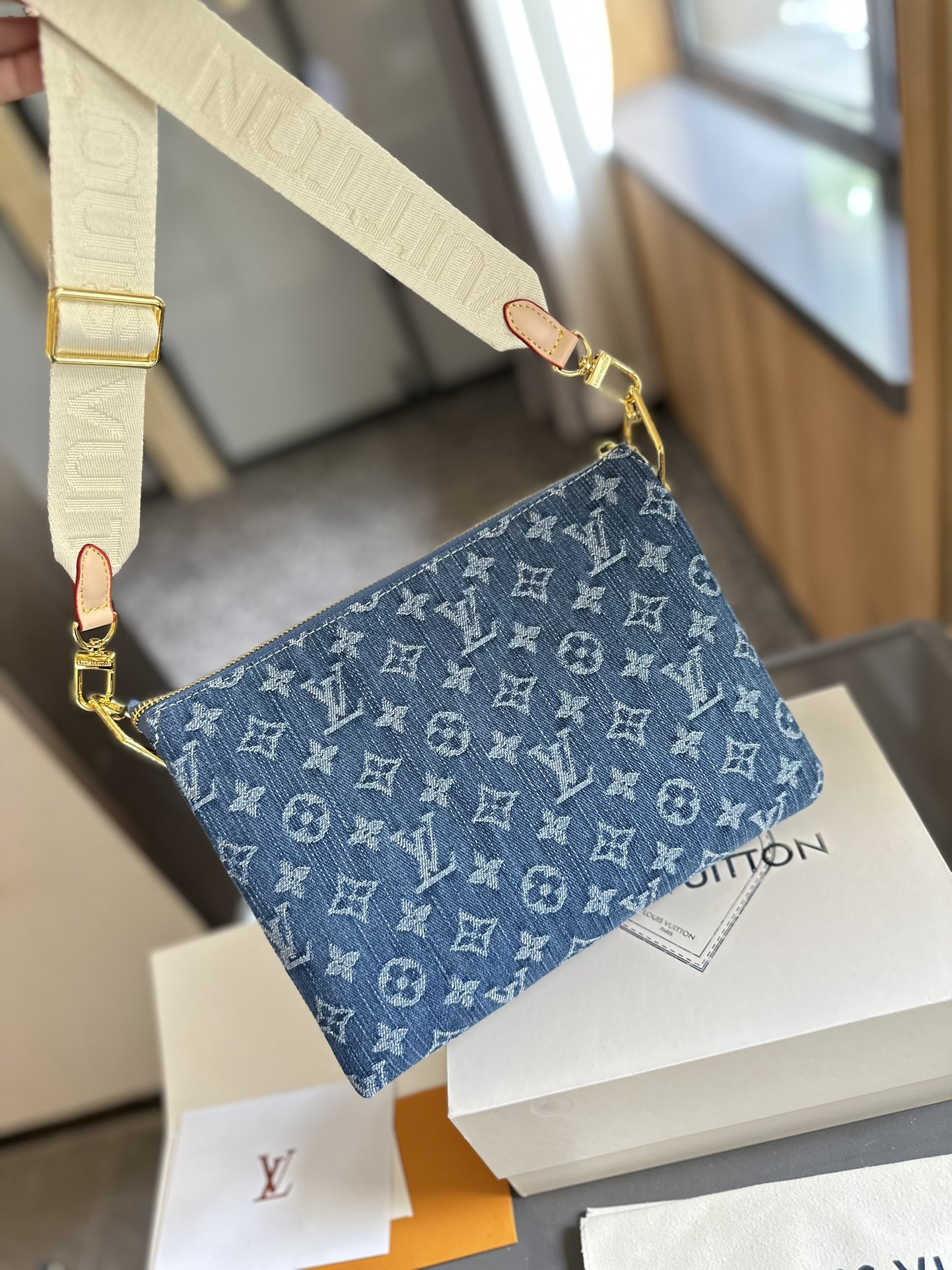 LV Coussin pm denim bag - cnluxepick