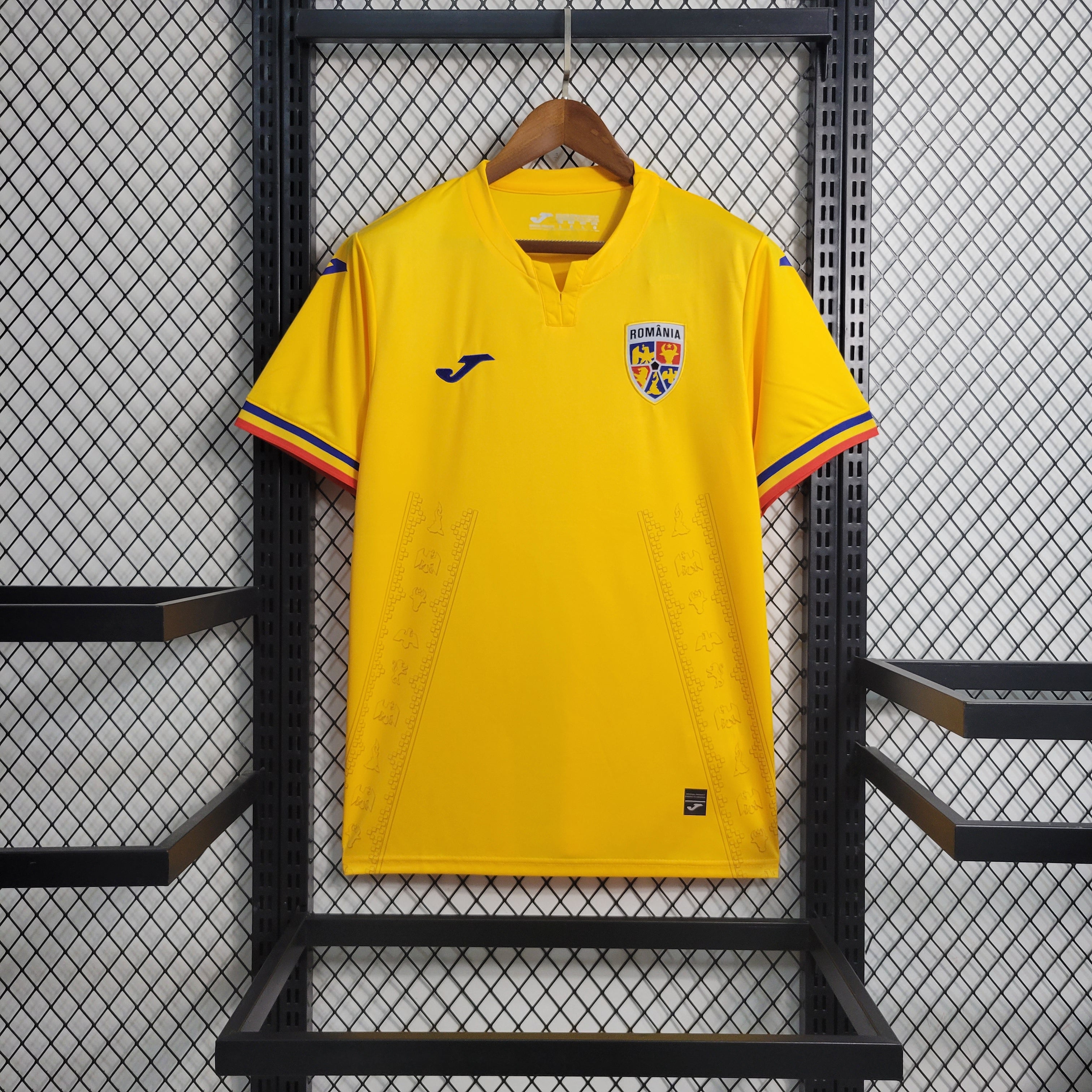 Roumanie maillot foot Domicile 2023 2024€14.99
