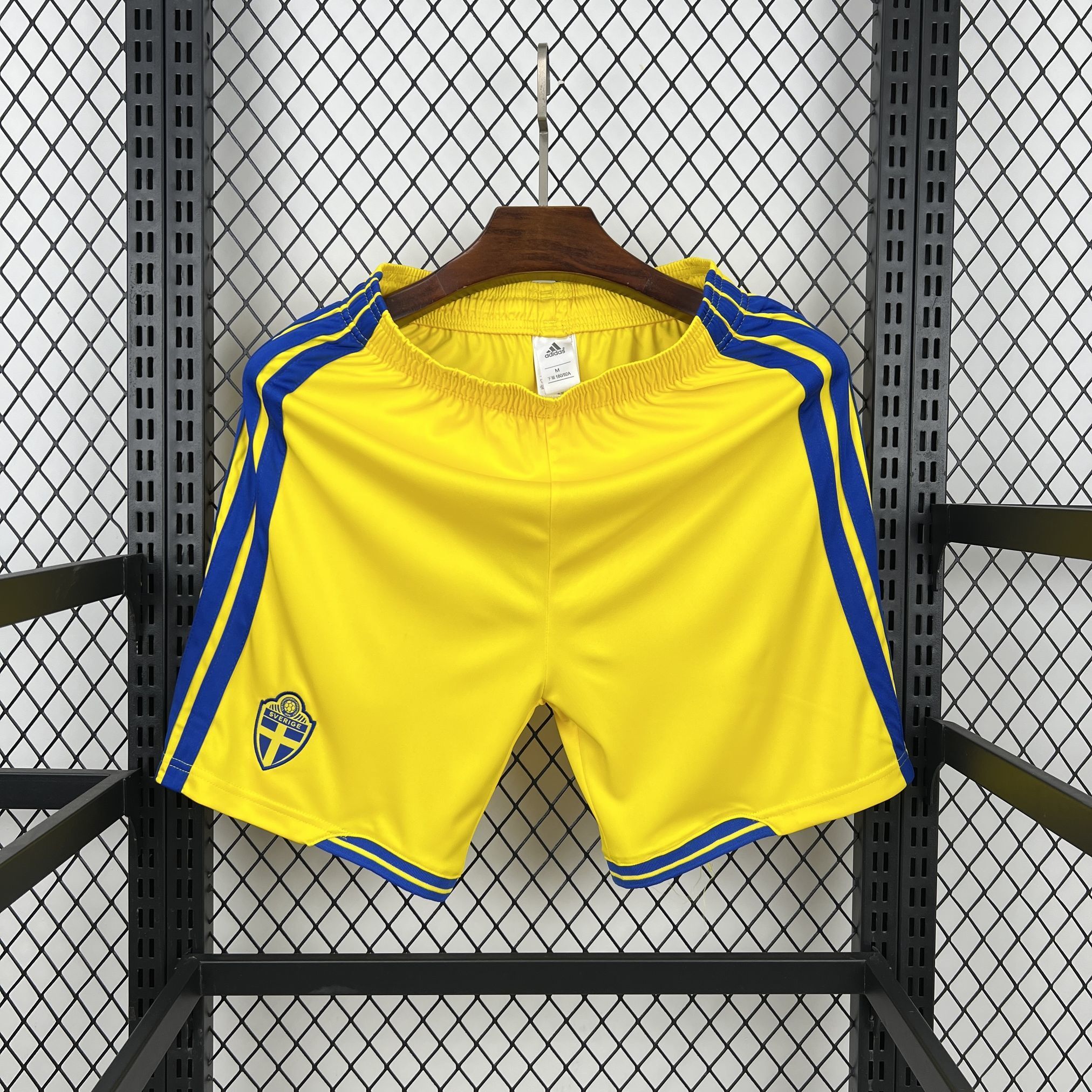 Short de Football Suède 2026 2027 Coupe Du Monde€11.99
